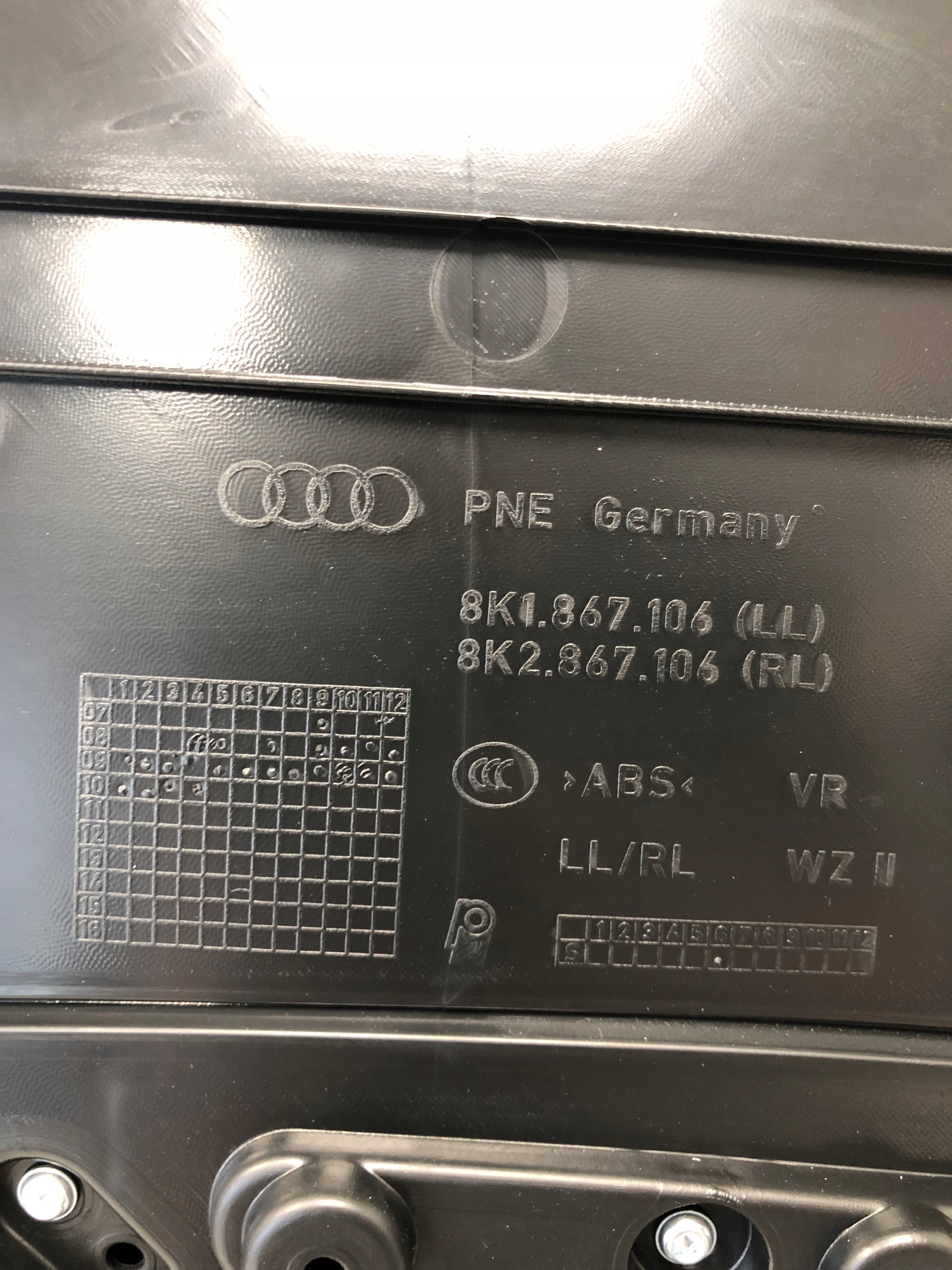 Seite Tür rechts vorne Leder A4 B8 8K1867106