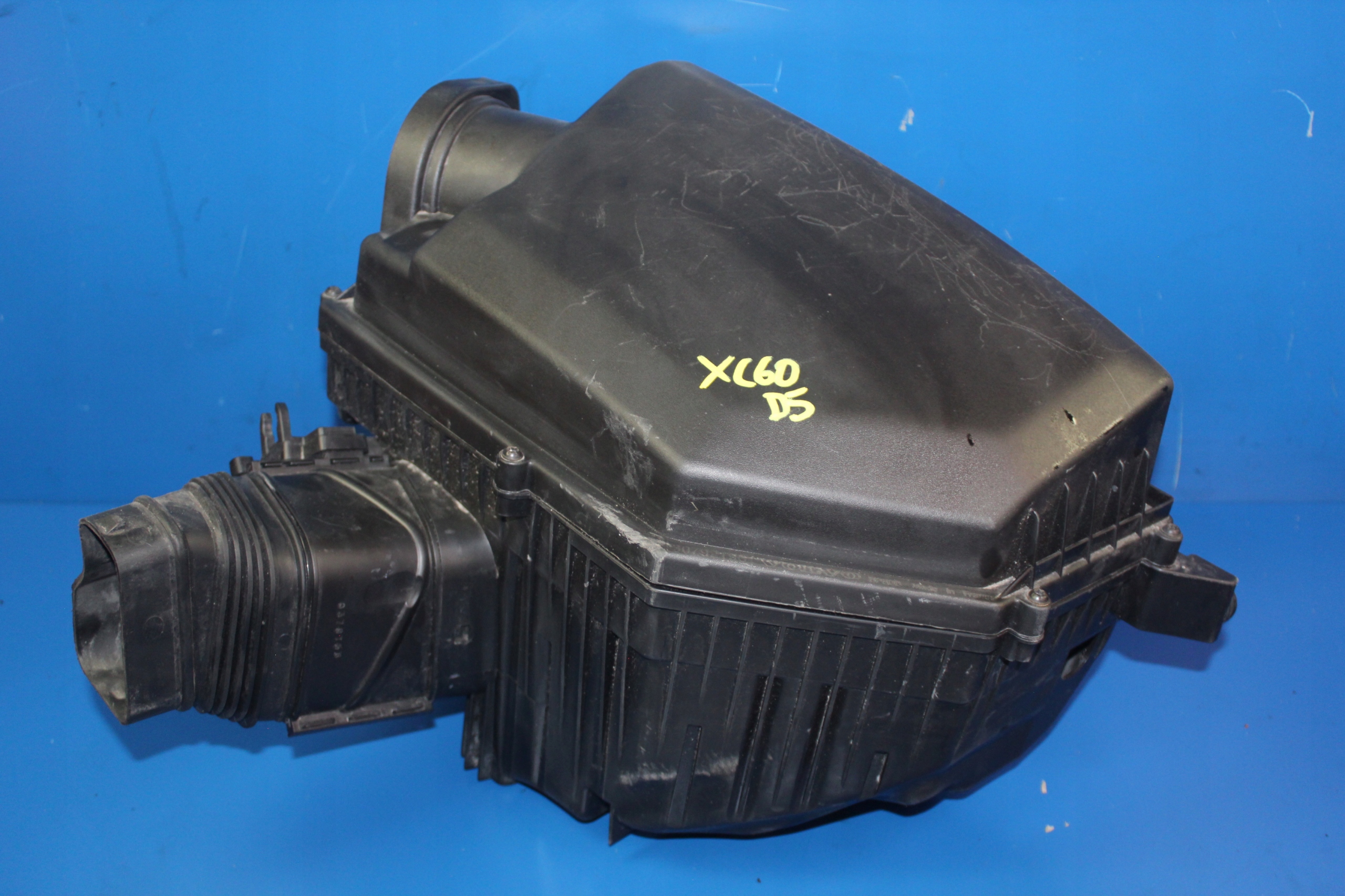 VOLVO XC60 2.4 D4 D5 163K OBUDOWA FILTRA POWIETRZA