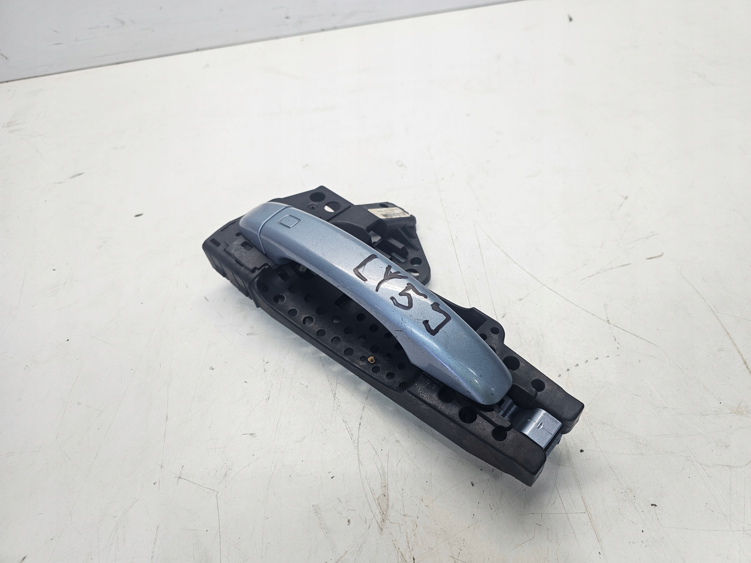 handle left AUDI A4 B8 A5 8T Q5 8T0837885A * LY5J