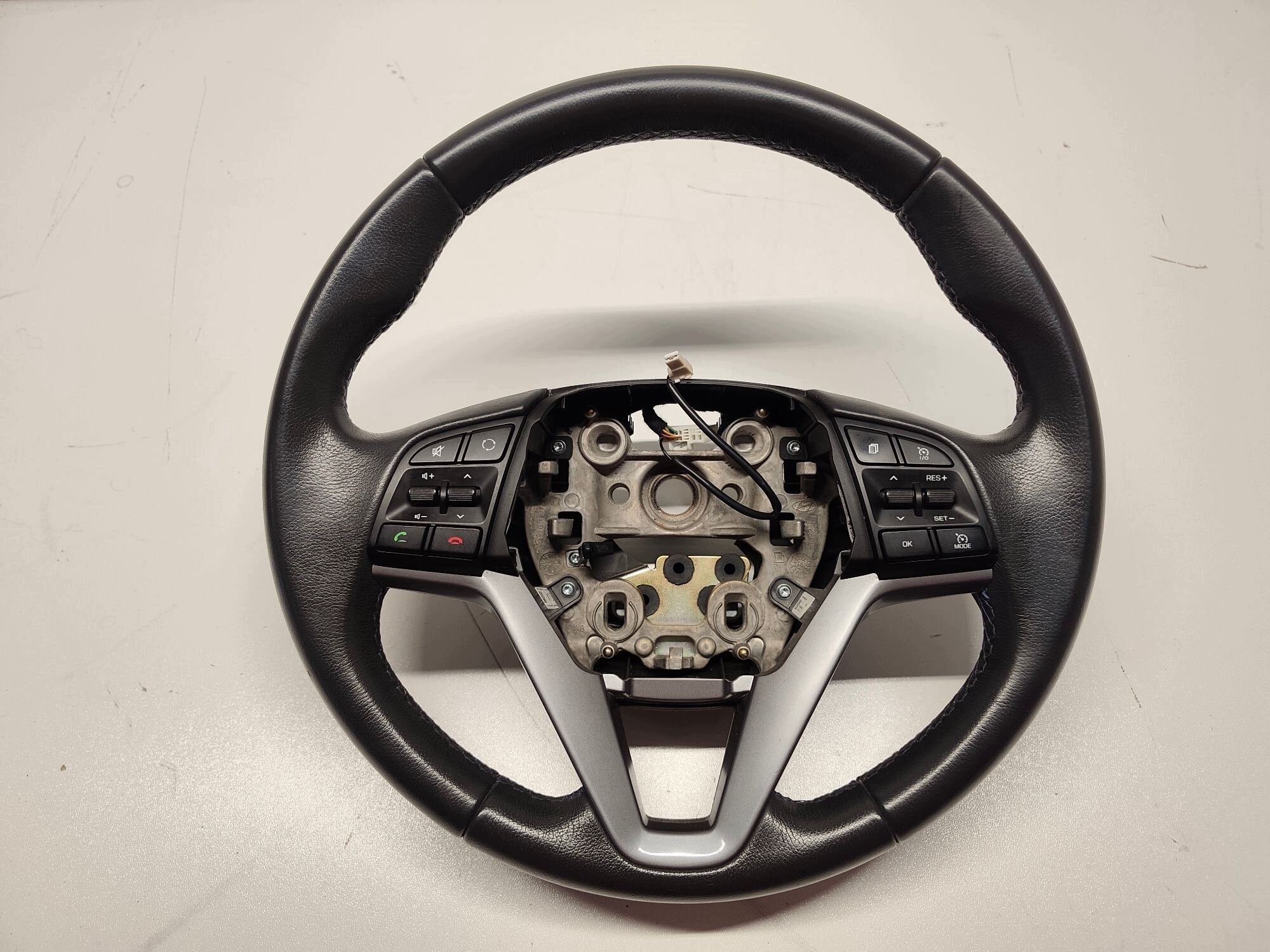 HYUNDAI TUCSON II III steering wheel, leather TEMPOMAT nice 15-21