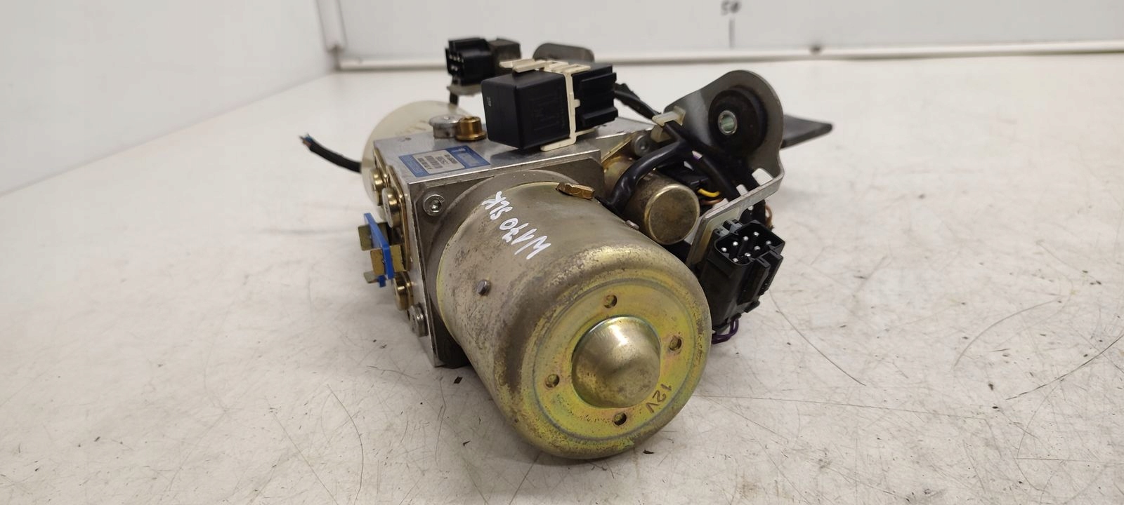 pump roofs Mercedes W170 R170 SLK 2,3 compressor;