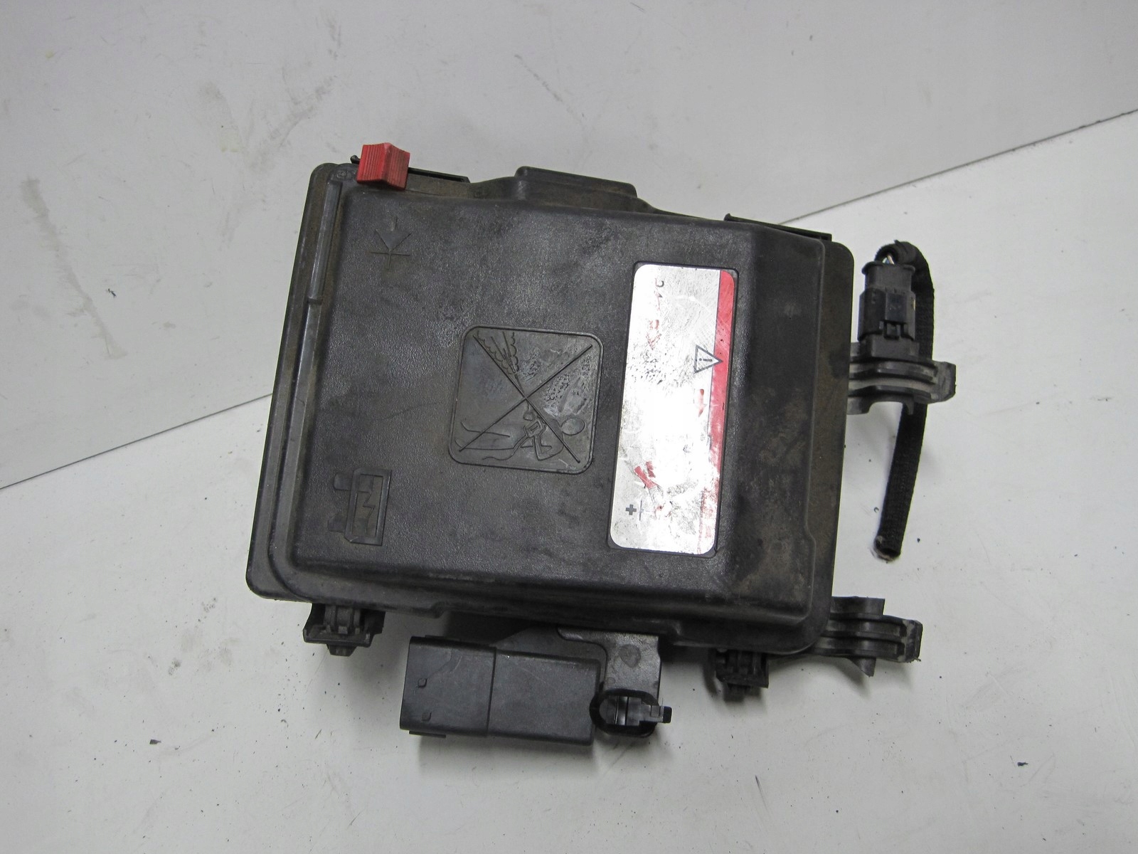 boîte à fusibles PEUGEOT 9804681980