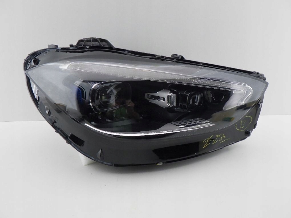 MERCEDES C KLASA 206 W206 FULL LED DIGITAL LIGHT KPL light right