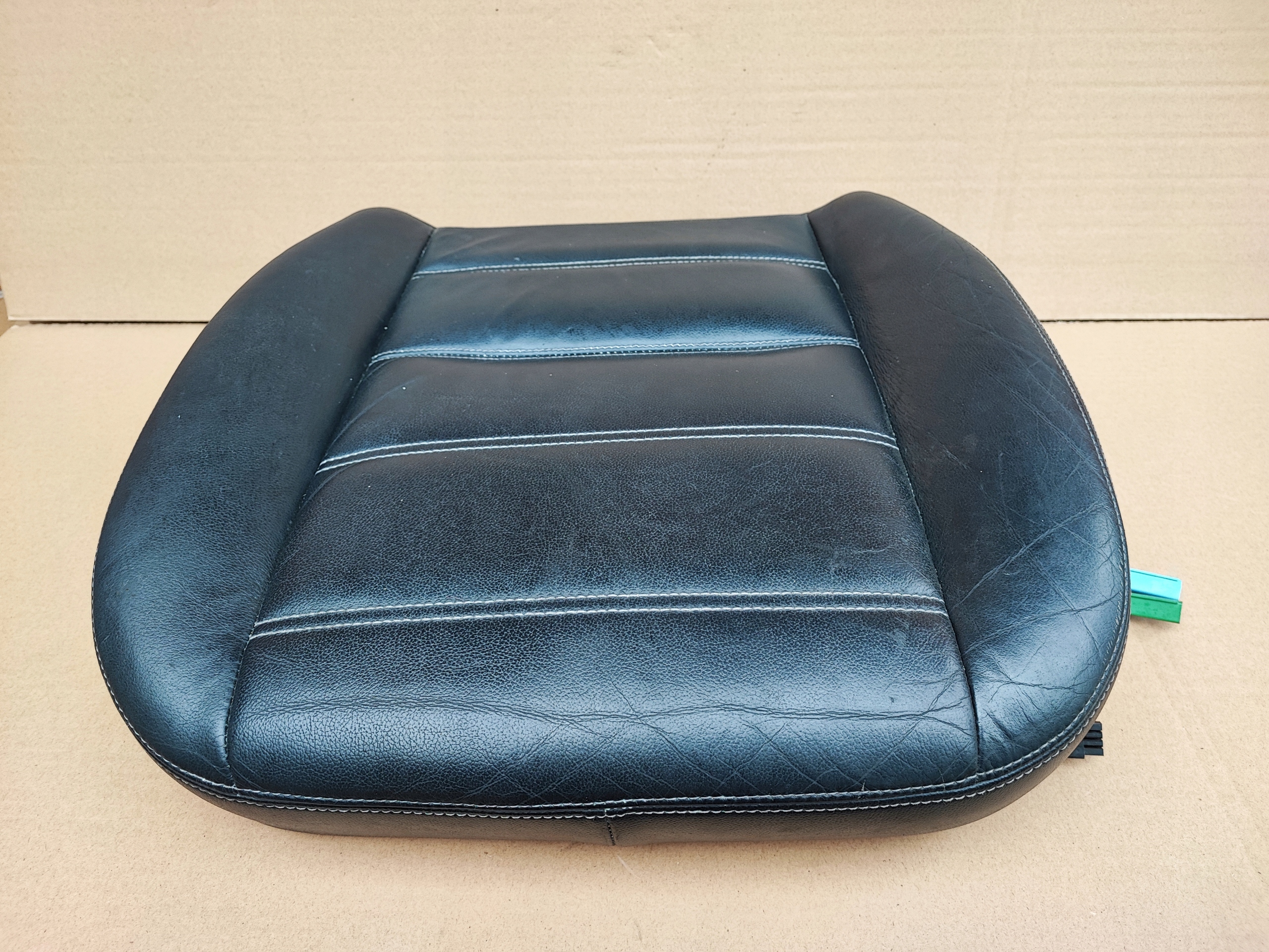 Kuga MK1 сидіння сидіння лівий правий передній шкіра