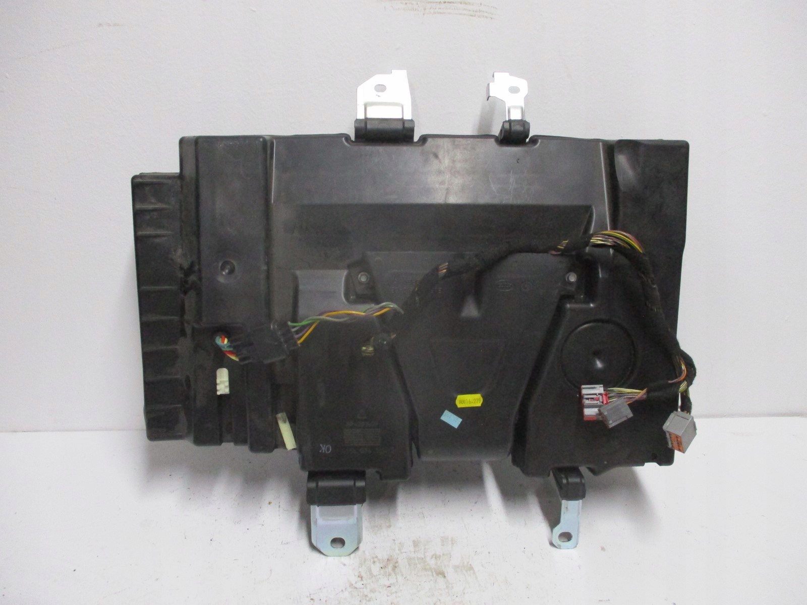 subufer SUBWOOFER RANGE ROVER EVOQUE 430407421923
