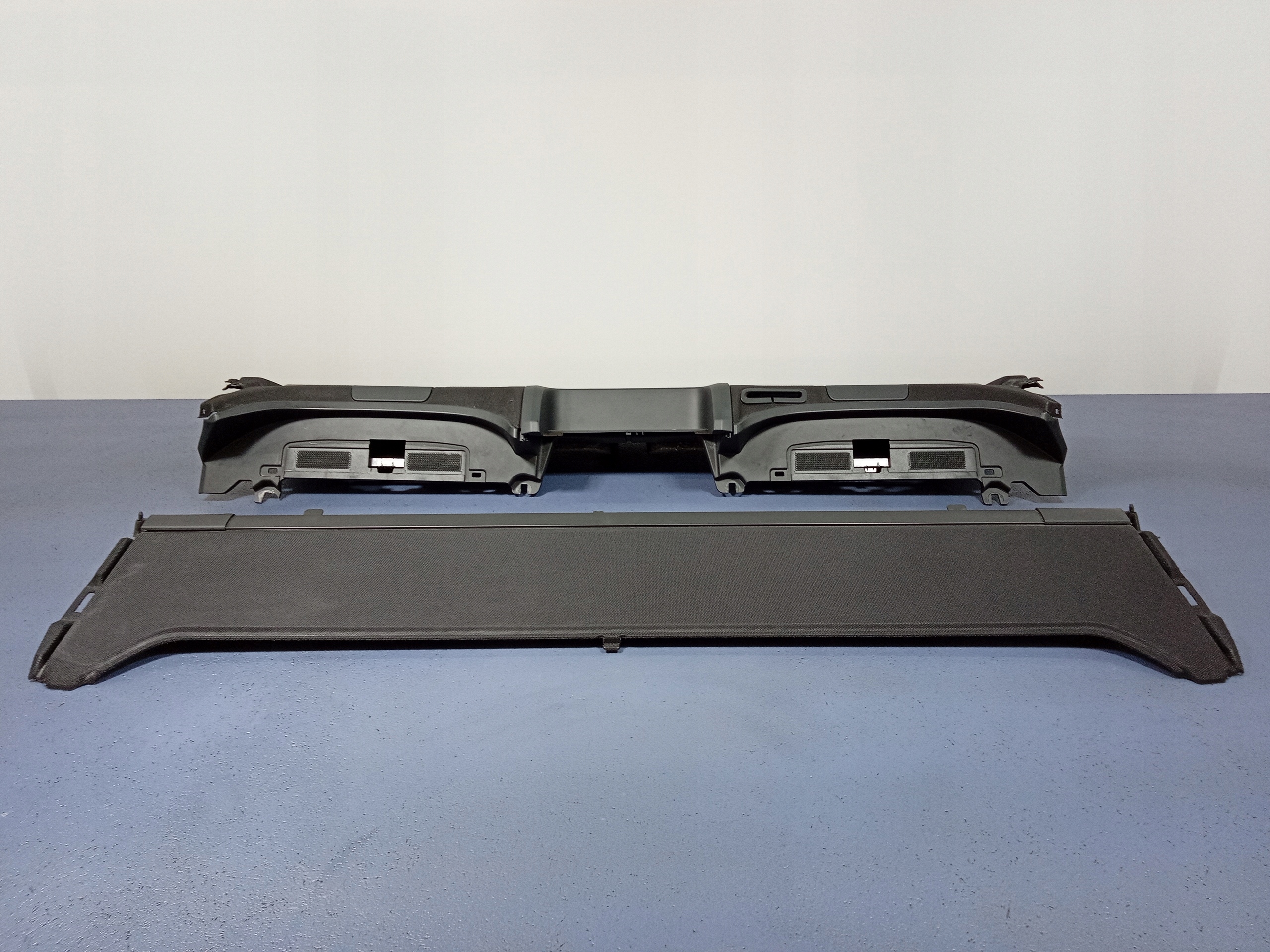 BMW 7 G11 G12 Полиця задня задня Harman рольставні