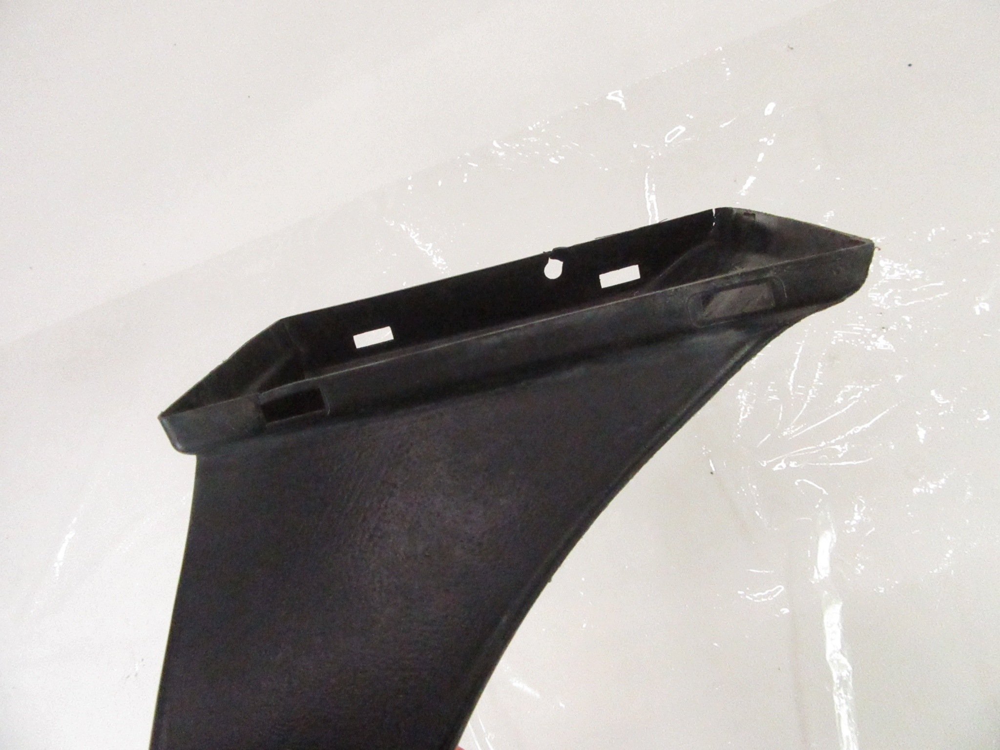 intake drain air for discs right BMW 5 e60 e61 sedan KOMBI 7033704