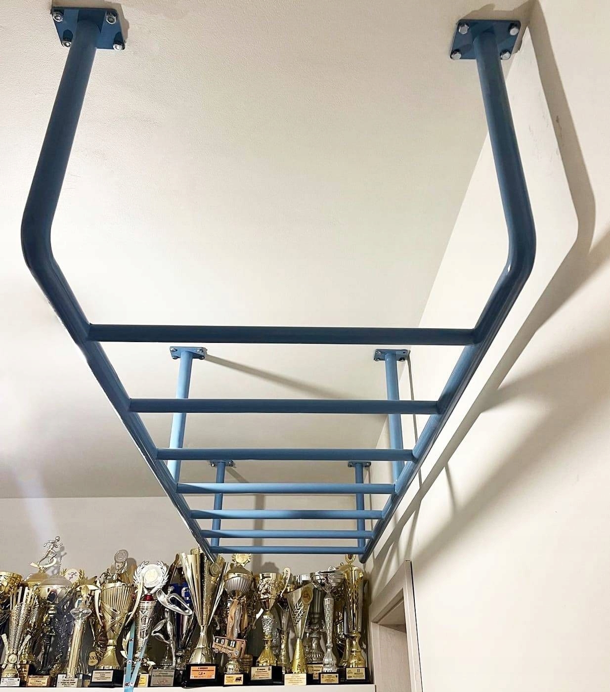 DRABINKA GIMNASTYCZNA SUFITOWA BŁĘKITNY MAŁPISZON Model Małpiszon