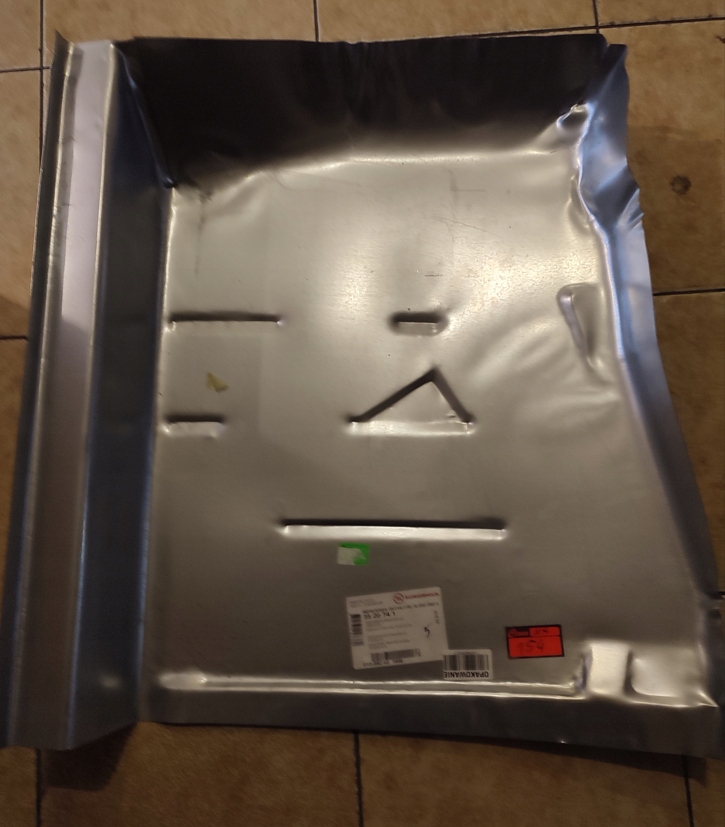 Podłoga kabiny MERCEDES W123 01.76-12.85 lewa