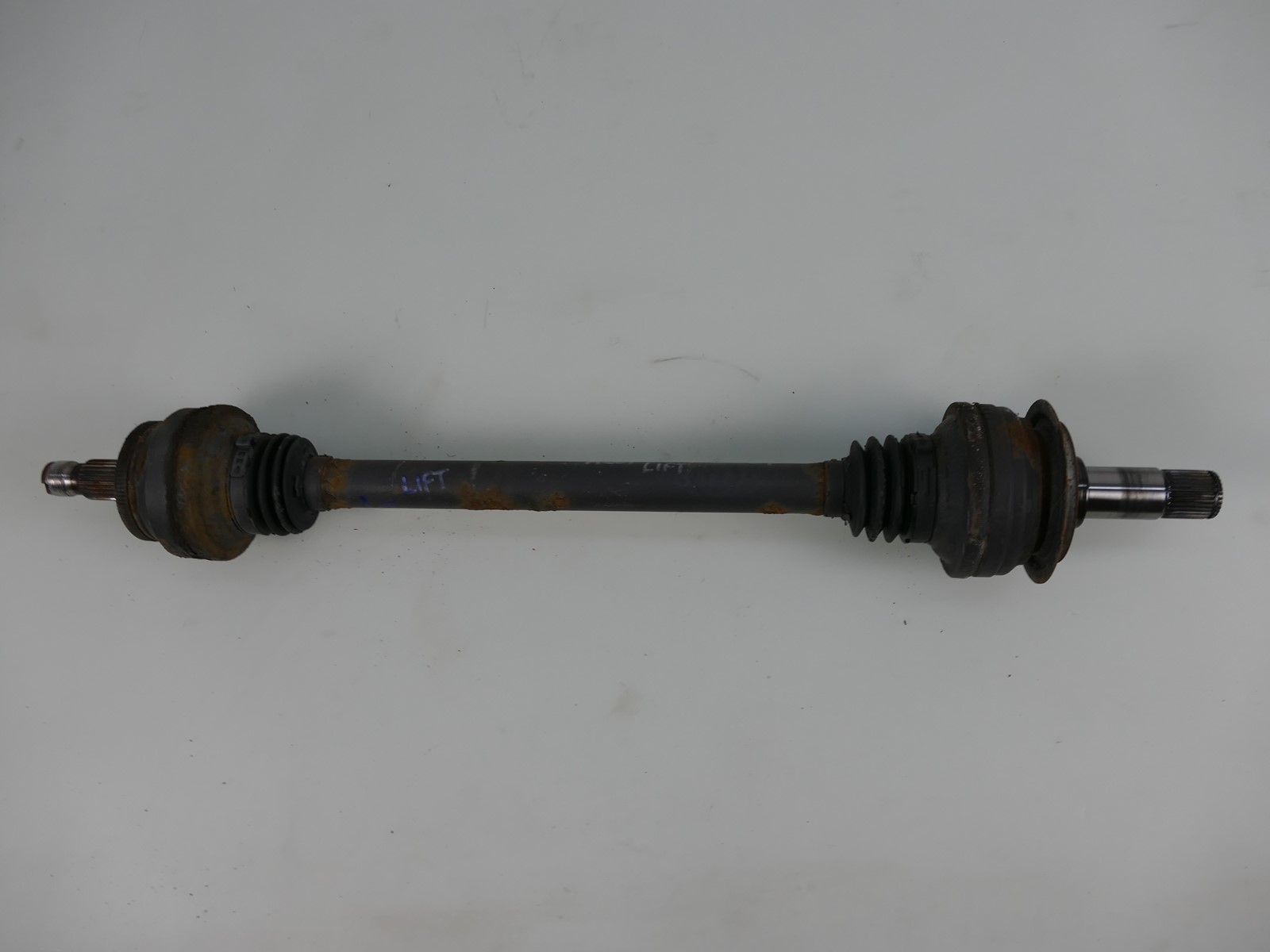 MERCEDES E A207 C207 W207 3.0 CDI semi-axis left rear part