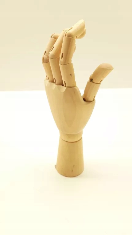MODEL RĘKA DREWNIANA 20 CM