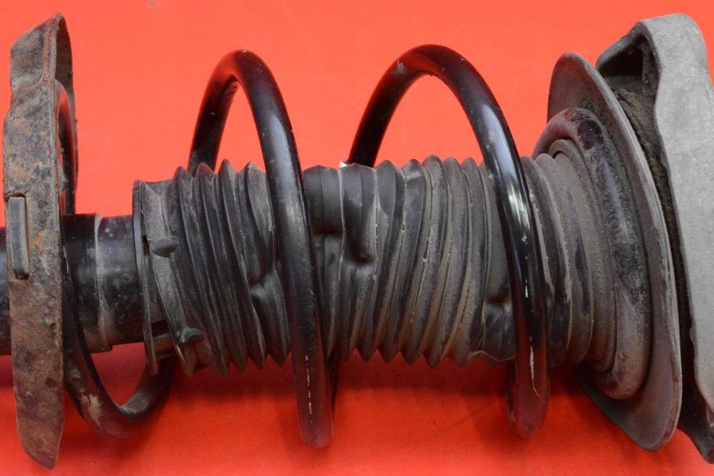 shock absorber left front A1173200538 MERCEDES CLA 250 C117 2.0 CGI 211 KM AMG