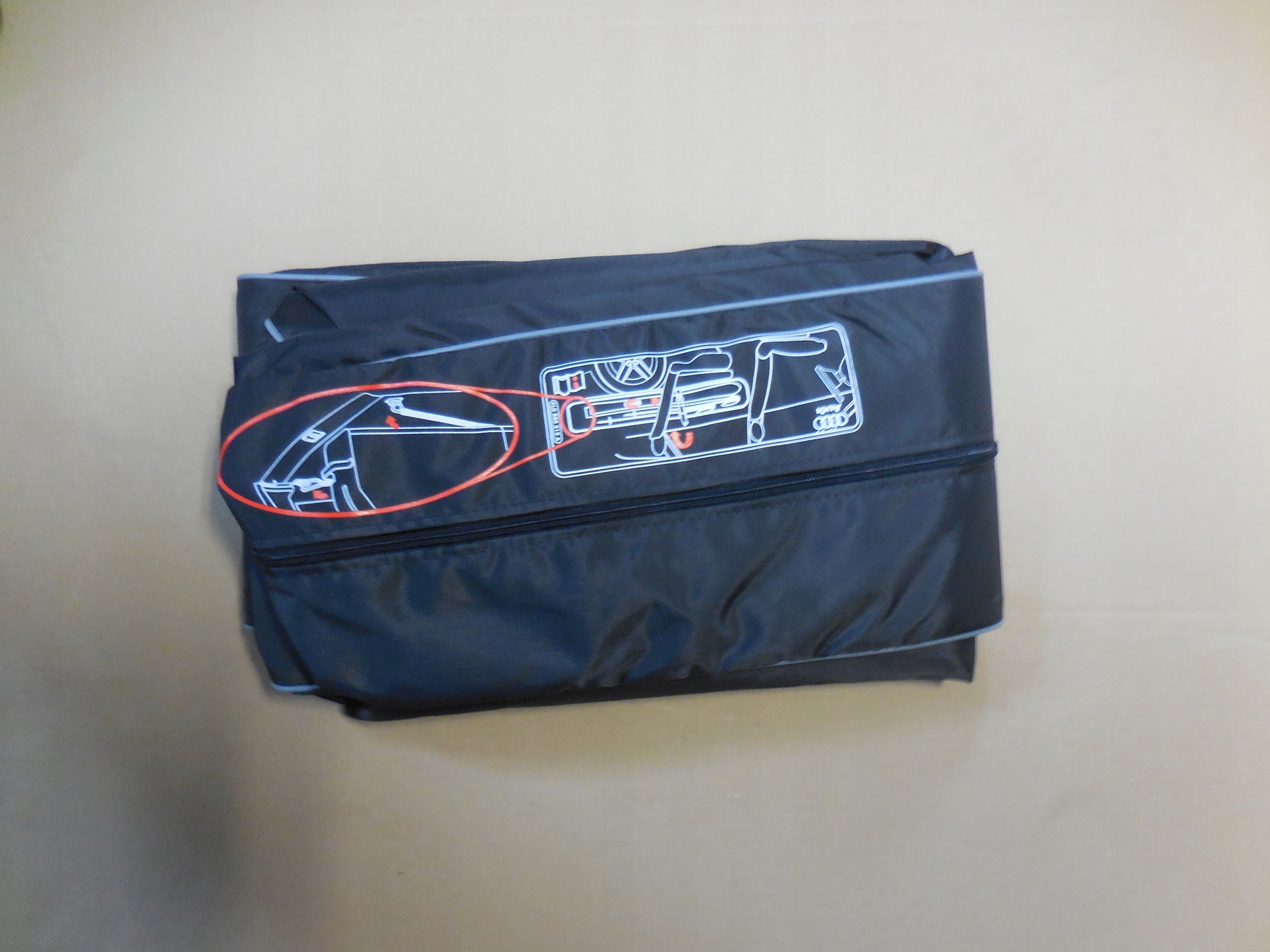 4G5885215 - AUDI A4 A5 Q5 чехол для лыж