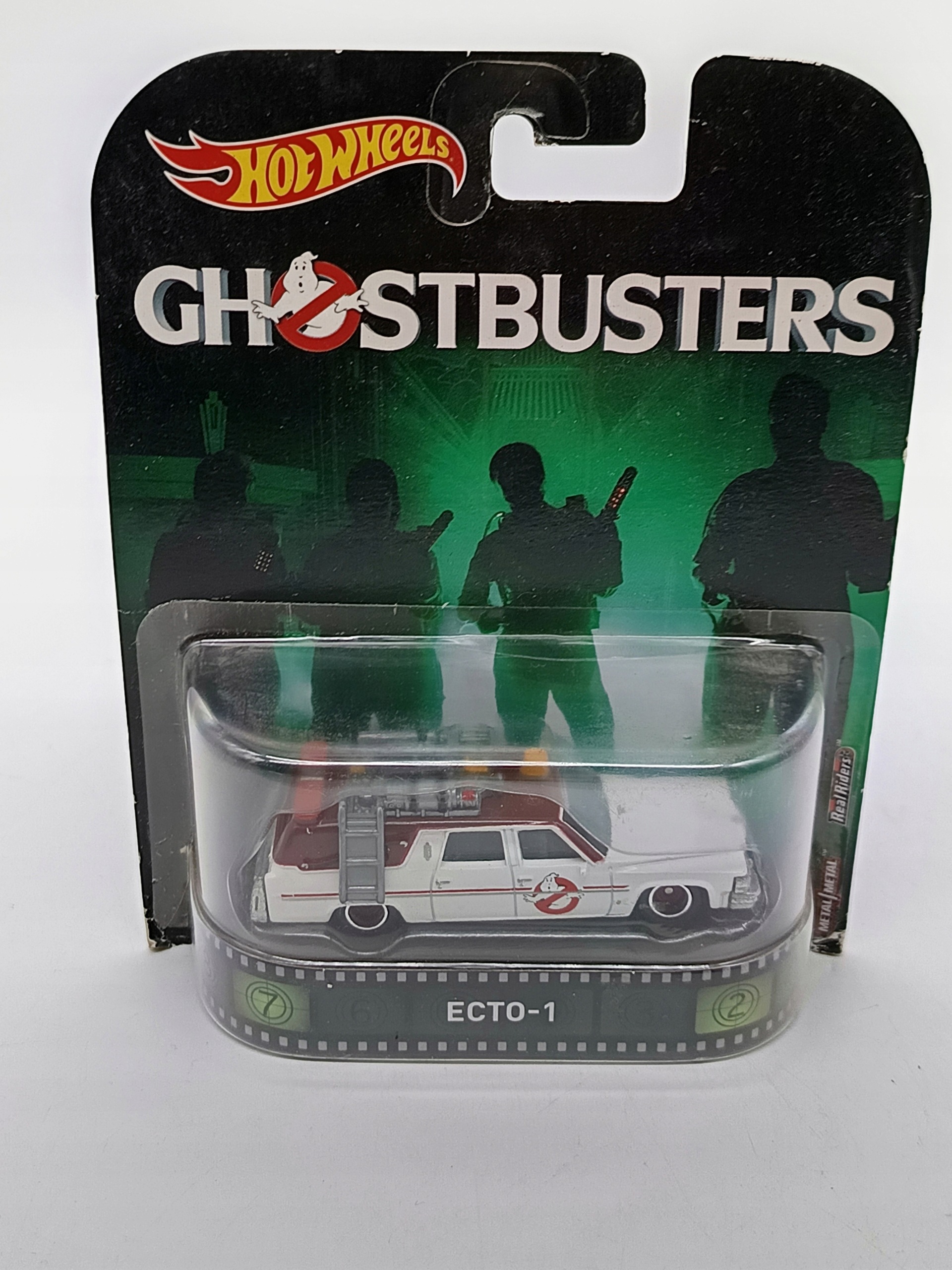 Hot Wheels Premium Ghostbusters ECTO-1 – Retro Entertainment – Mattel