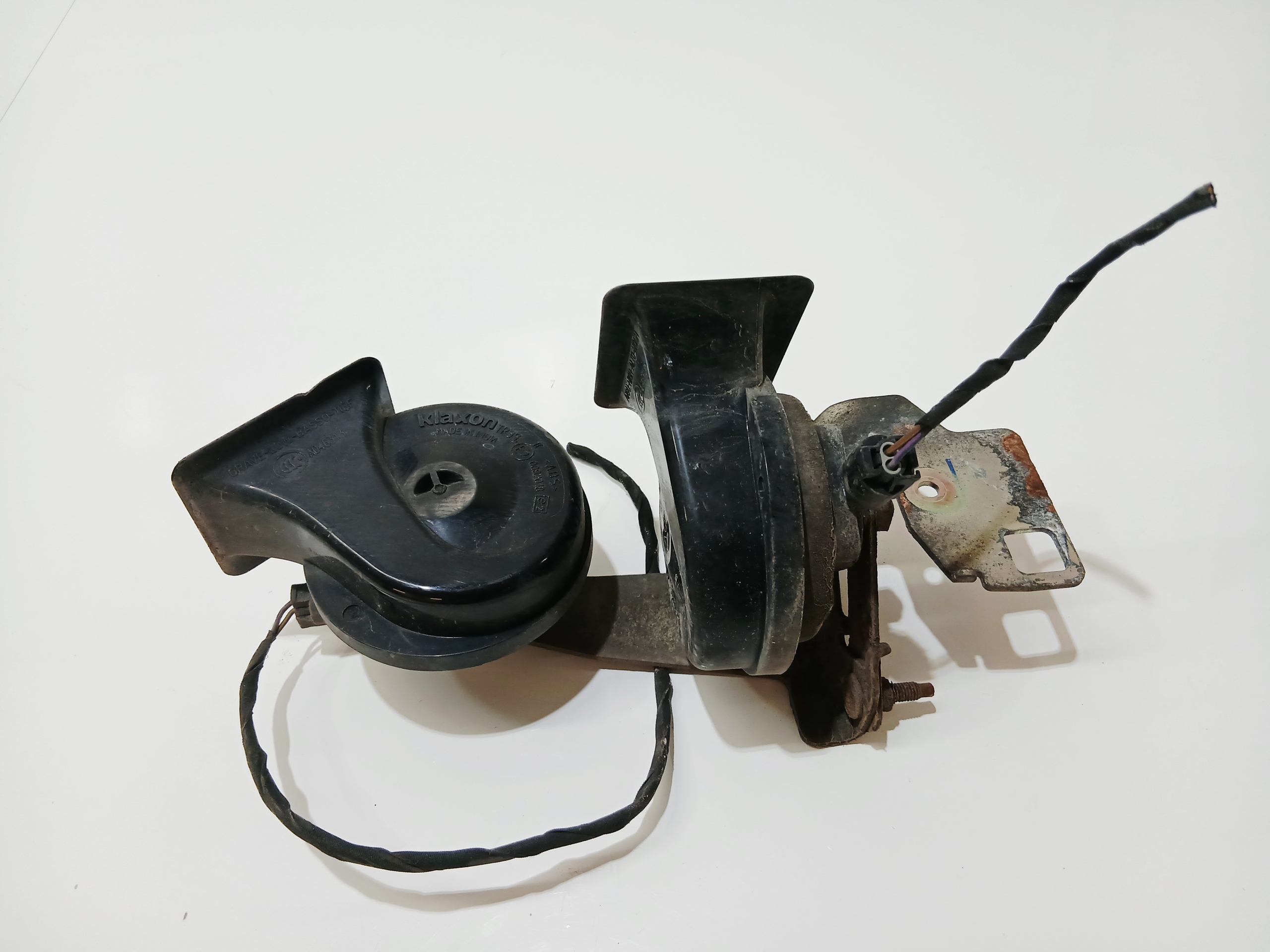 BMW 5 KLAKSONY KOMPLET E60 E61 6935709