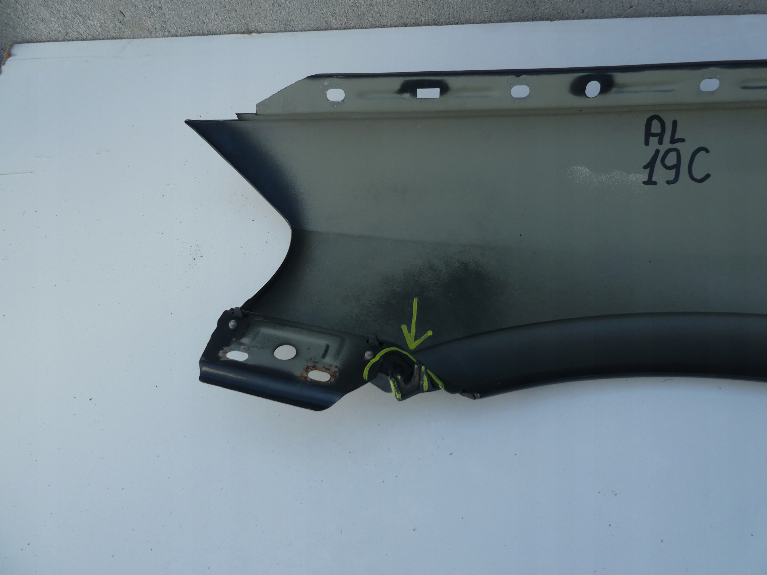 OPEL ASTRA H HB fender right front front