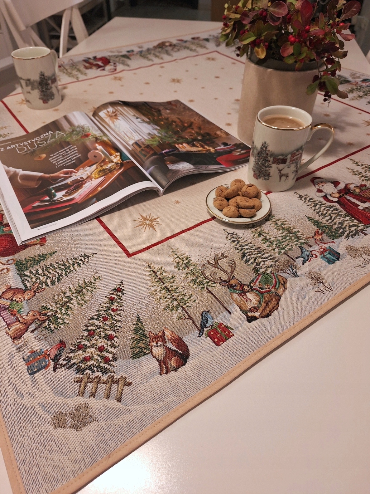 Ubrus se Santa Clausem 100x100 cm 1067