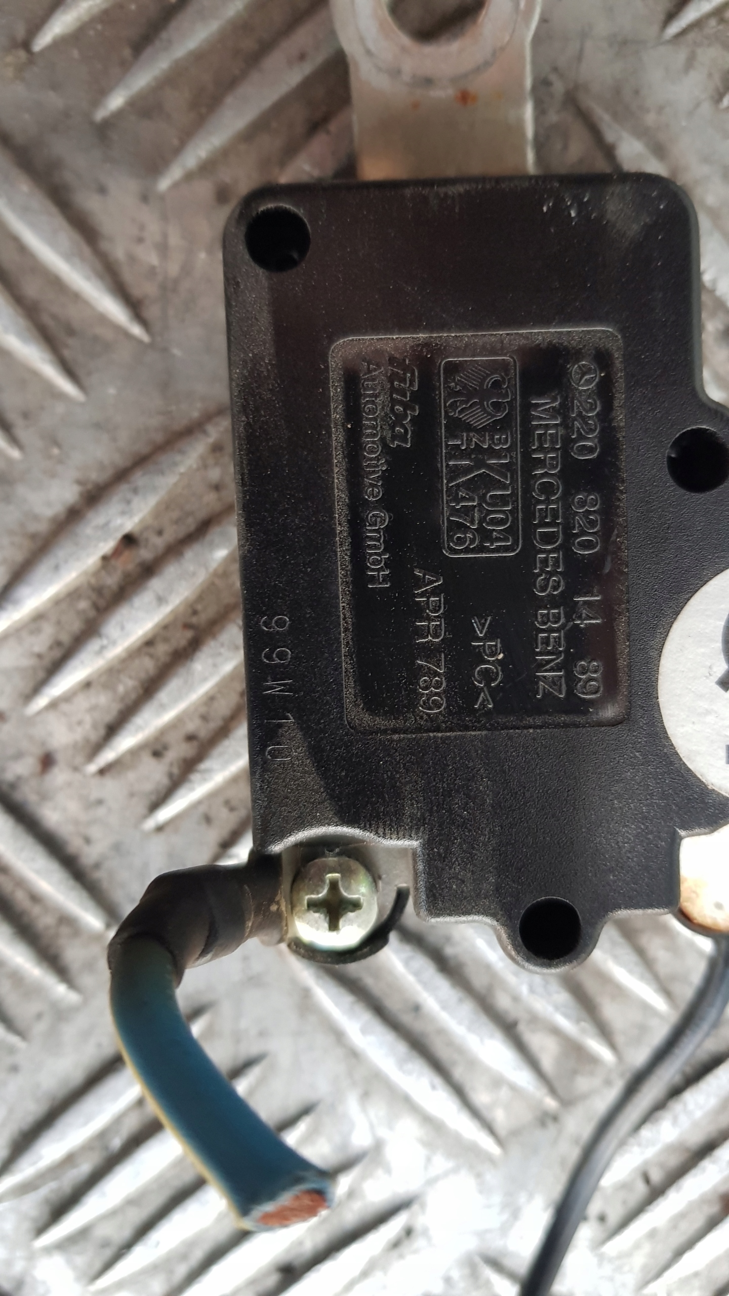 MERCEDES W220 amplifier ANTENY 2208201489