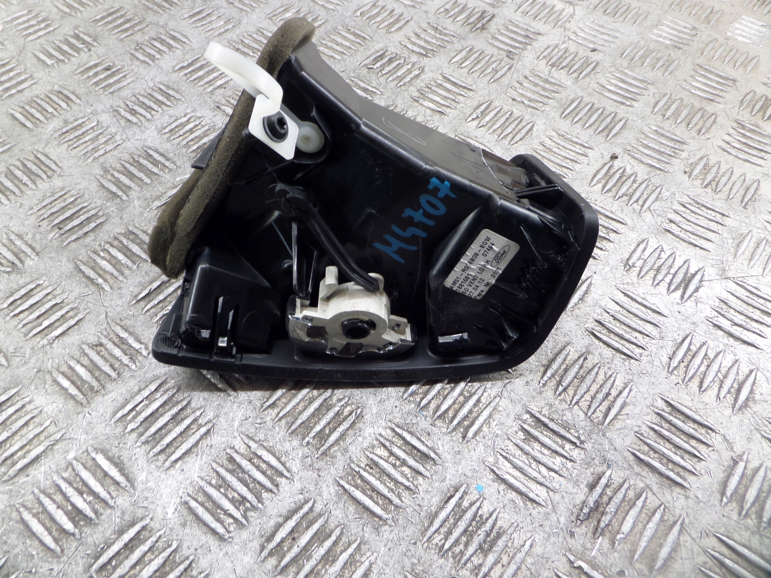 grid air conditioning devices right AM51R018B08 FORD C-MAX