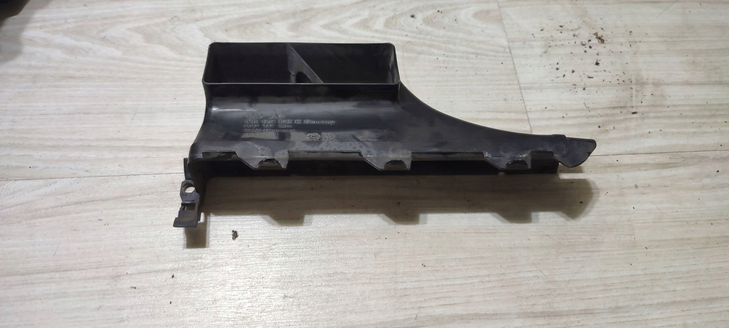 Abdeckung der Sicherungen Volkswagen Caddy 1K0129621K