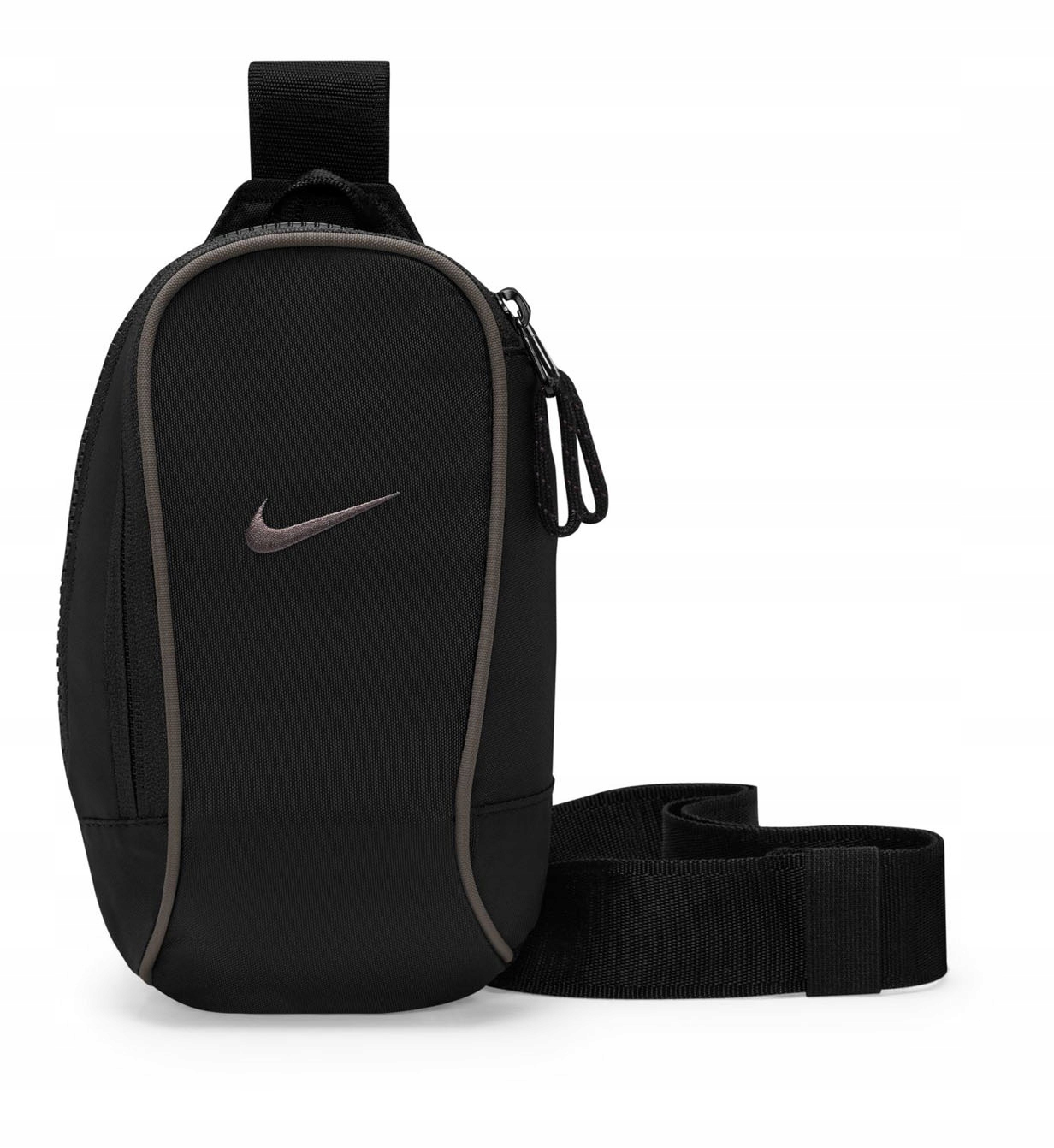 nerka nike sportswear essentials