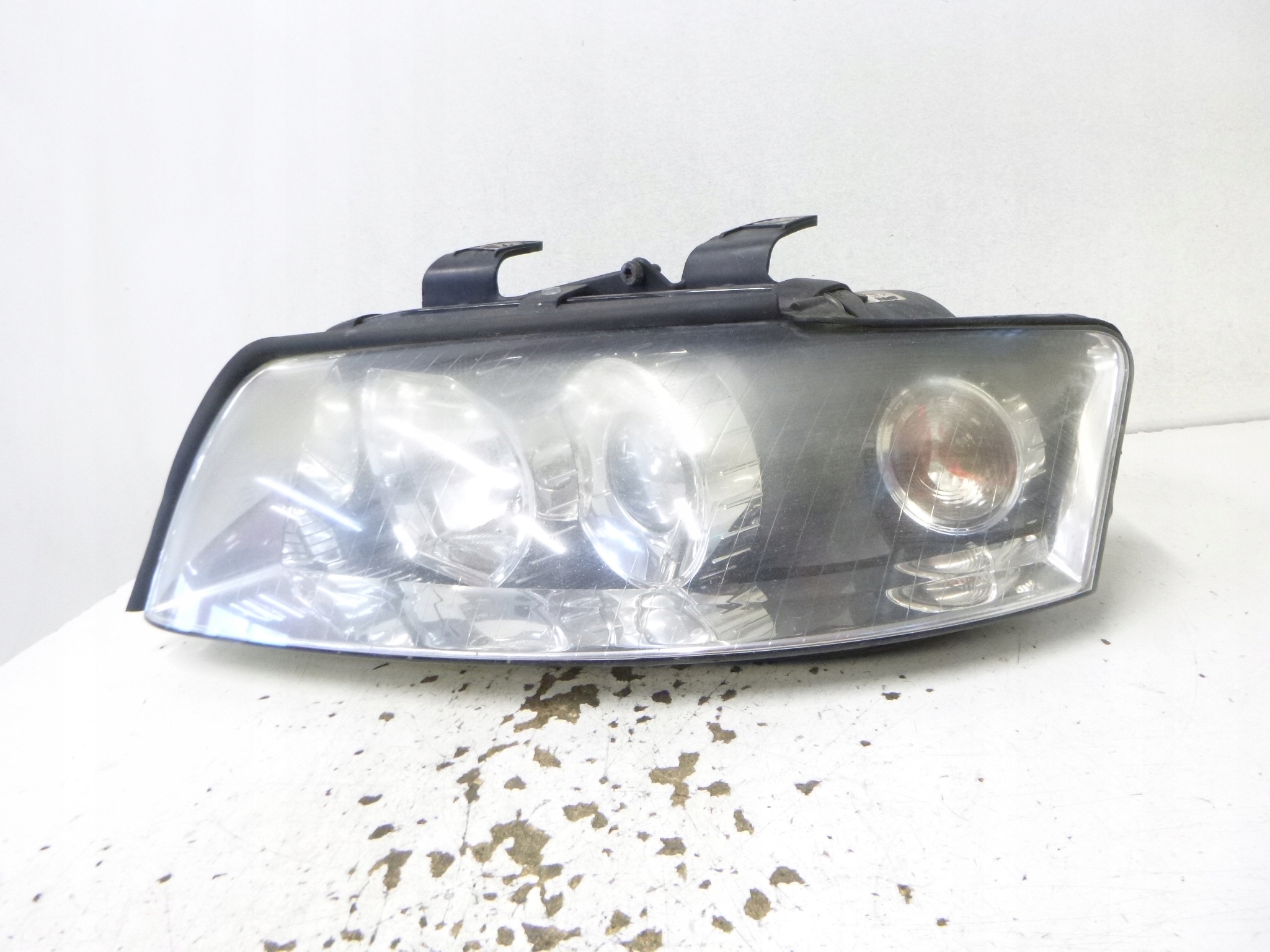 light front left XENON Audi A4 b6 2004r. 8E0 941 003 S VALEO complete