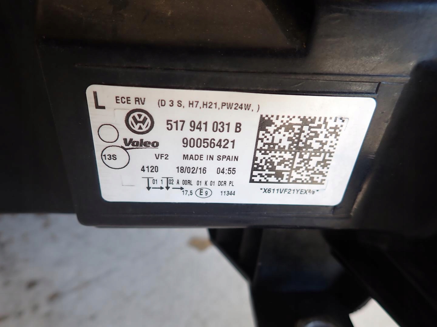 light front front left VW SPORTSVAN 2014- BI-XENON 517941031B