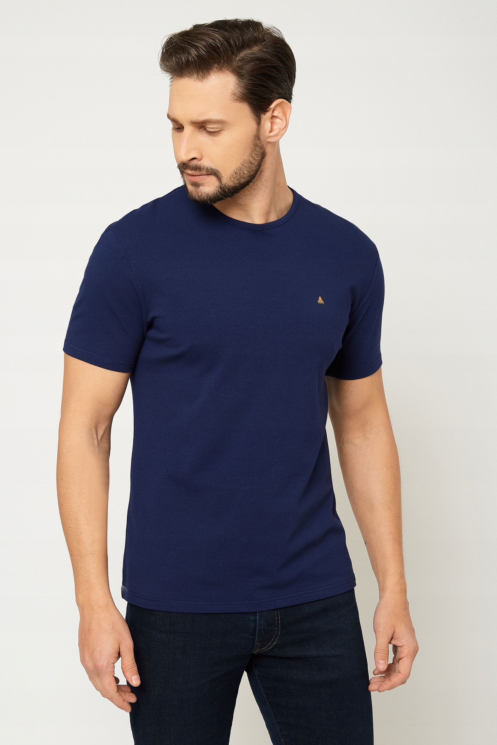 

Dopasowany T-shirt Koszulka Pod Marynarkę Hq XL