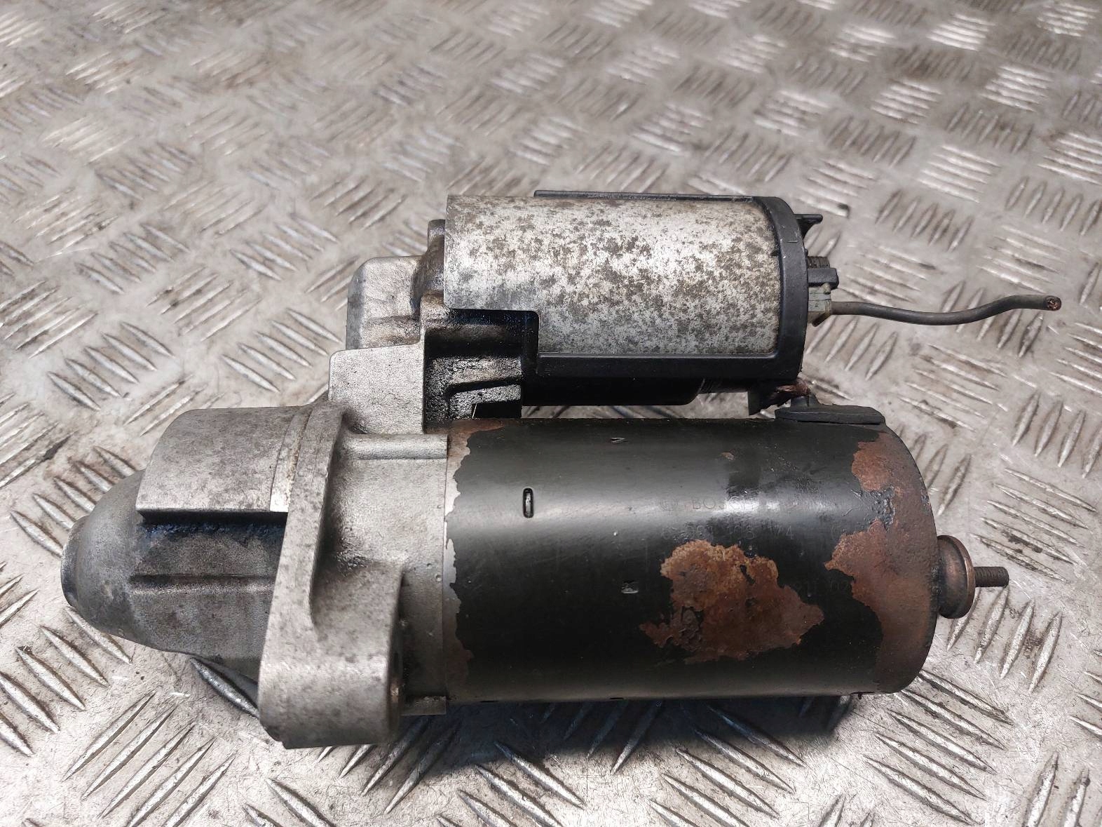 starter VOLKSWAGEN PASSAT B5 2.8 V6 1005821986