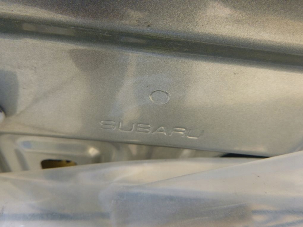 SUBARU LEGACY IV 4 door right rear. front