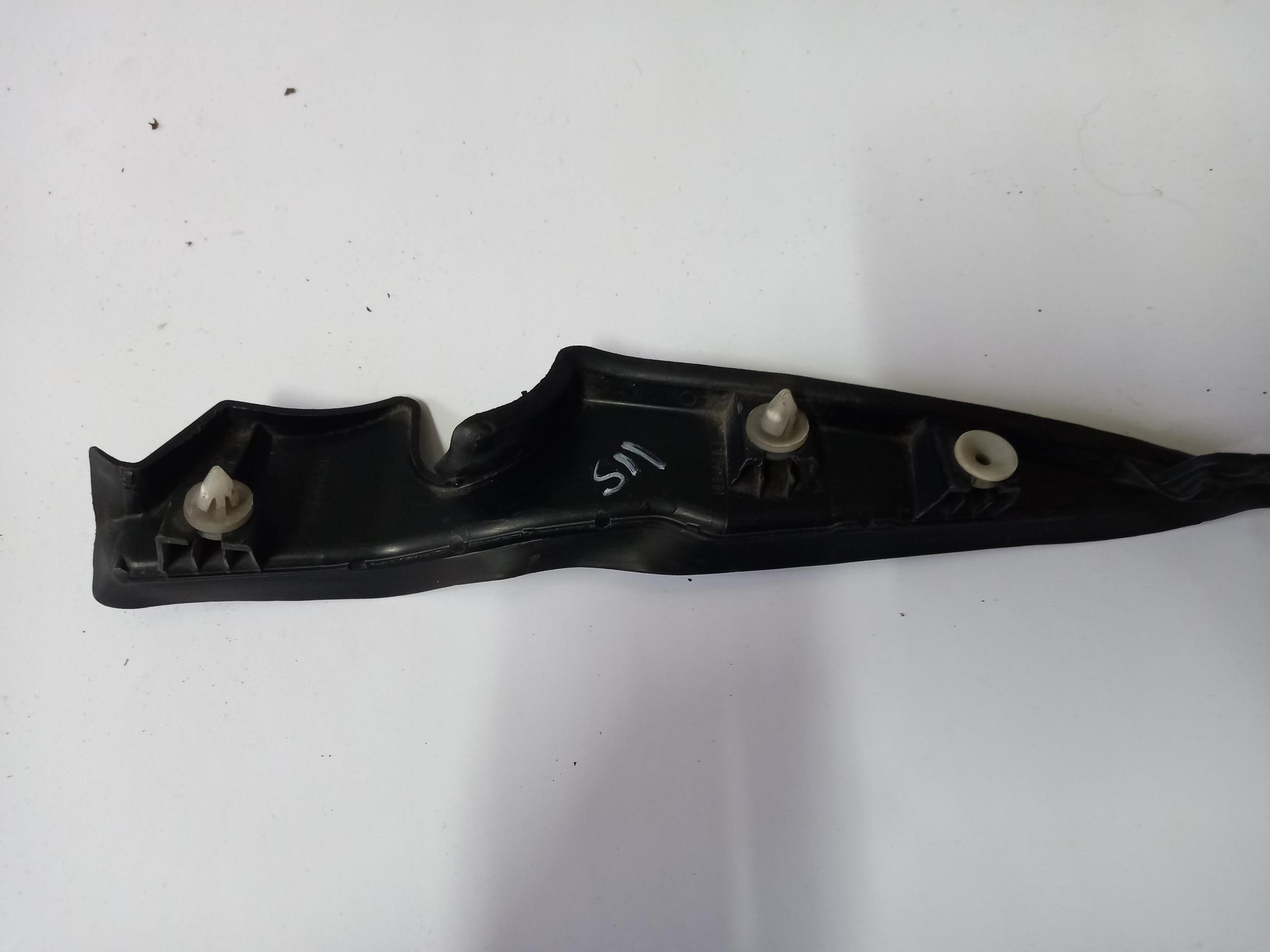 cover under the window left RENAULT MEGANE II 8200100590