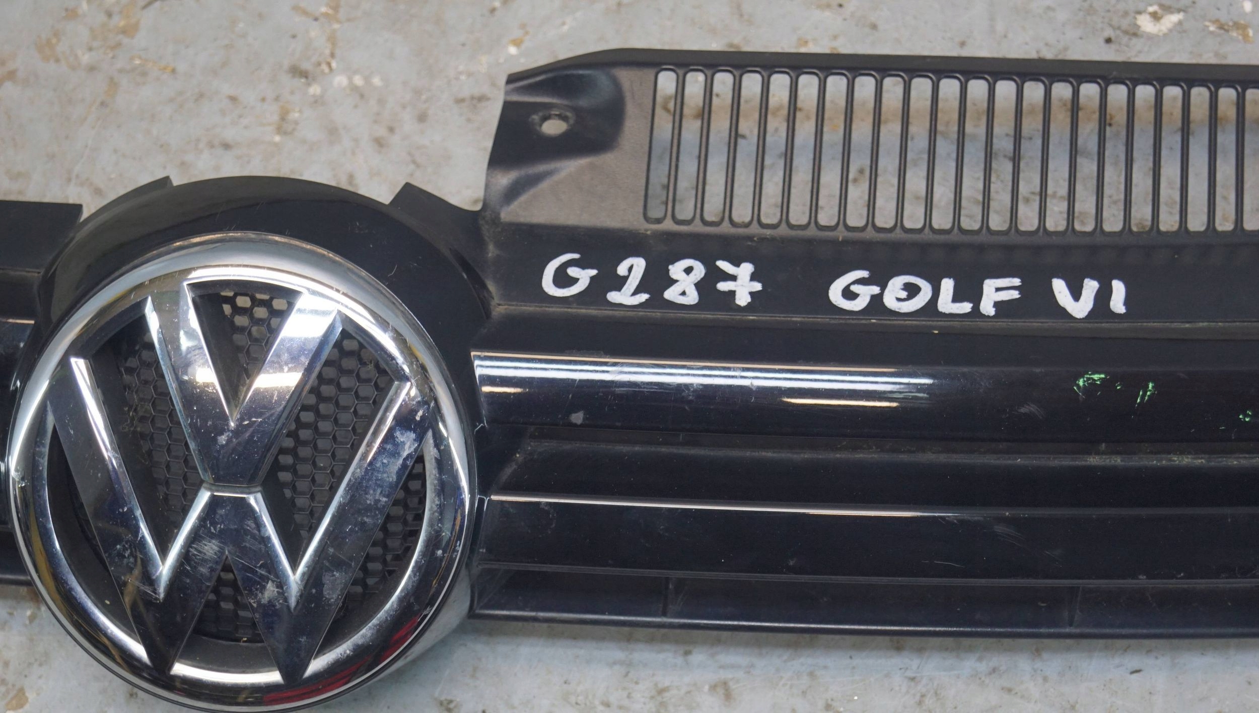 VW Golf V Kühlergrill FRONTGRILL Kühlergitter 5K0853651AF - Thumbnail 6