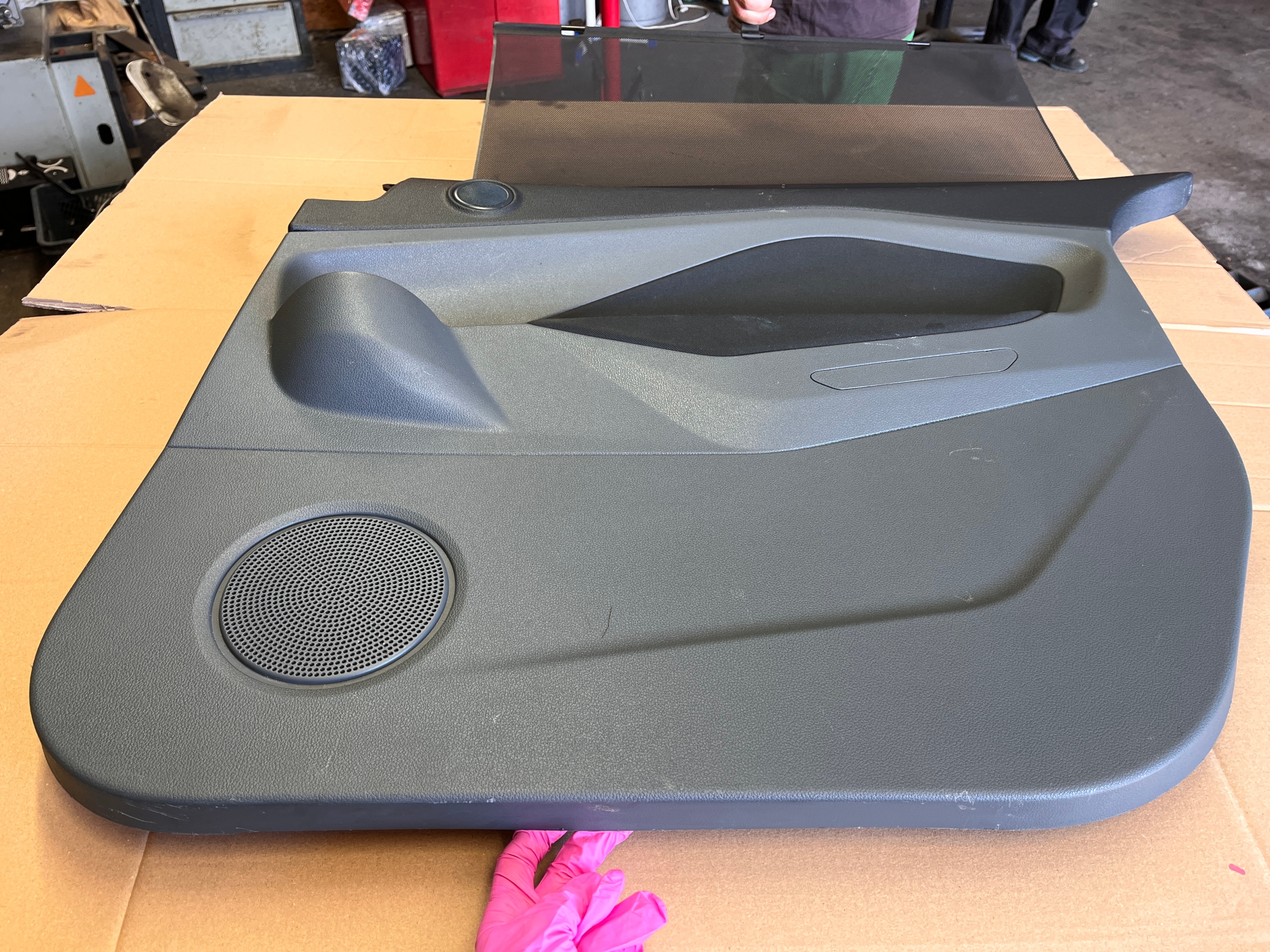 FORD C-MAX II BOCZEK TAPICERKA DRZWI PRAWY TYŁ ROLETA