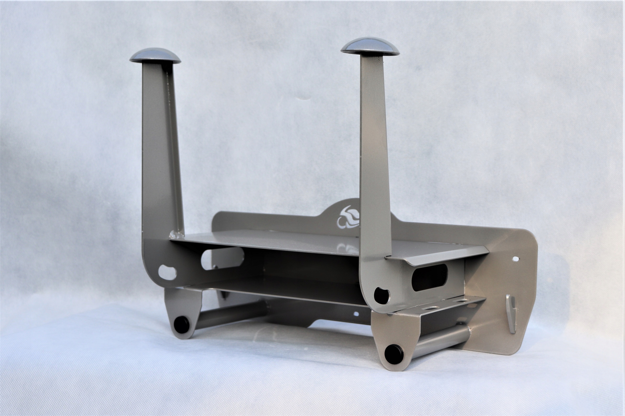 Вешалка держатель для мотоциклетного шлема V004 серебро