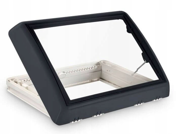 Okno dachowe z korbą Dometic