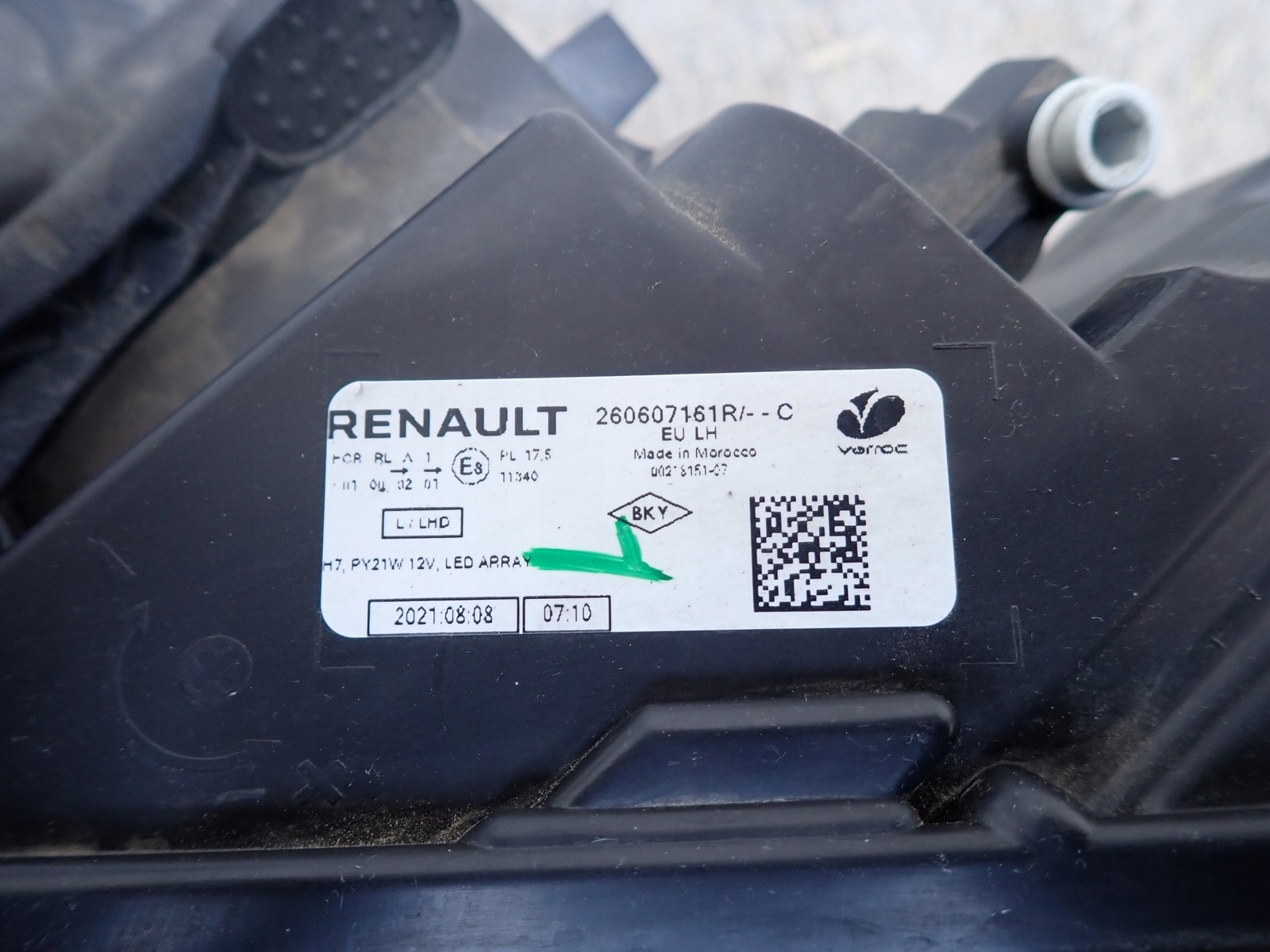 light left REFLEKTOR left LED DACIA SANDERO III 2021- 260607161R