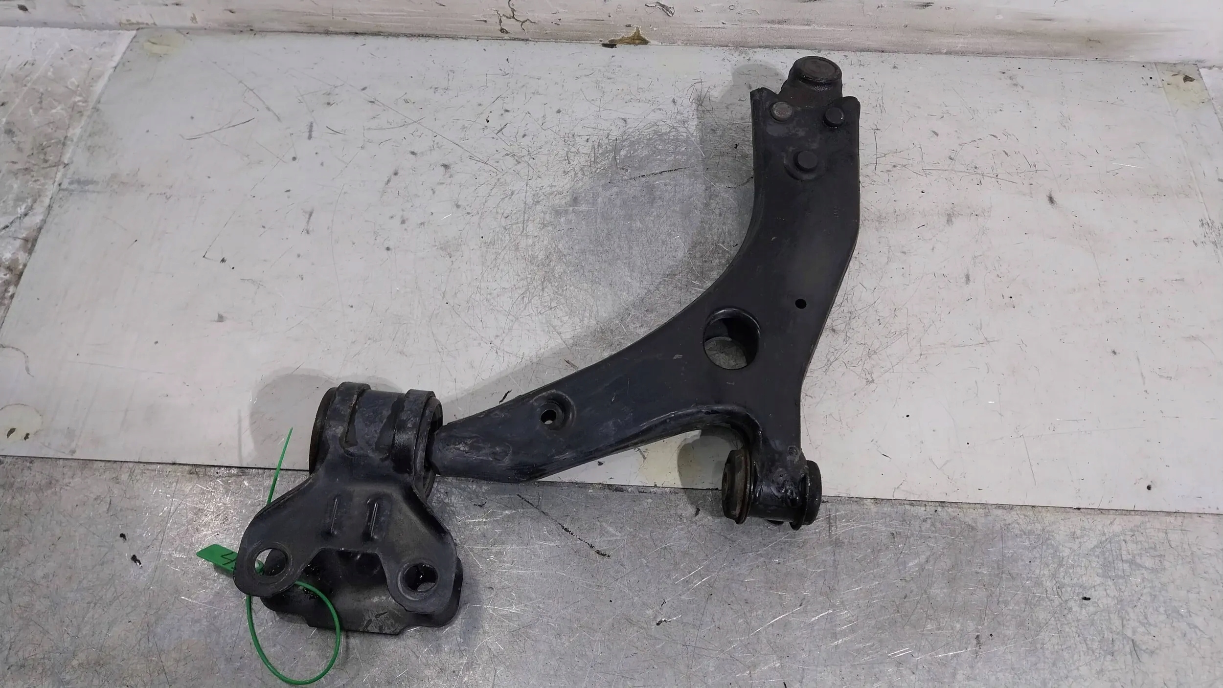 arm right front BV61-3C339-AAA FORD FOCUS MK3 C MAX MK2