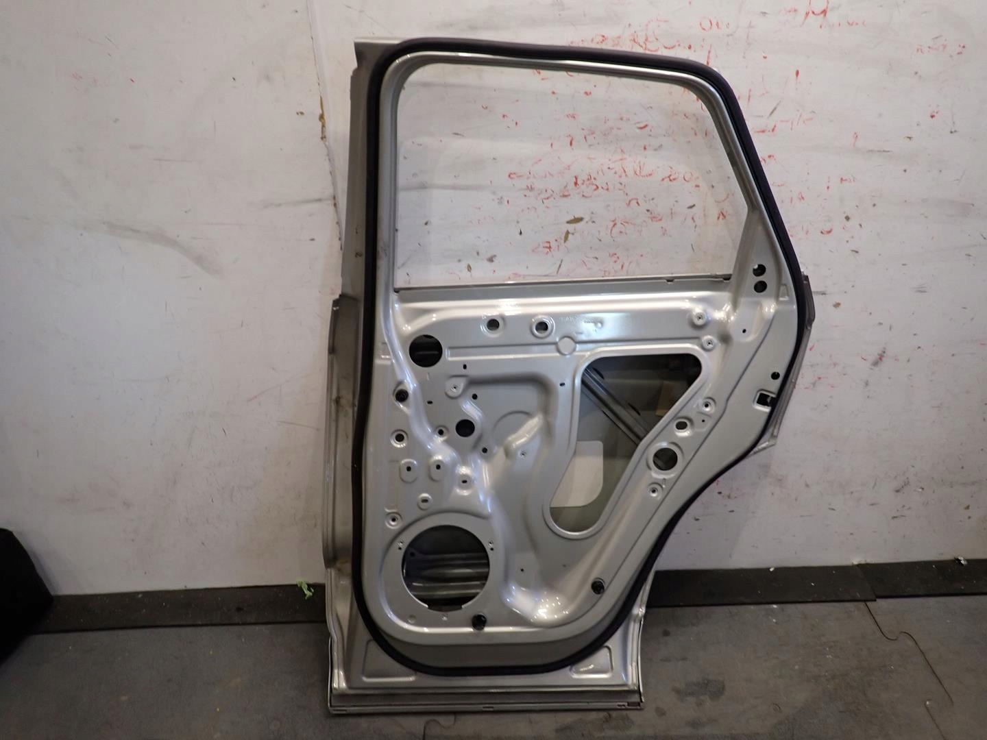 Tür heck hinten rechts AUDI Q3 2010-2018 8U