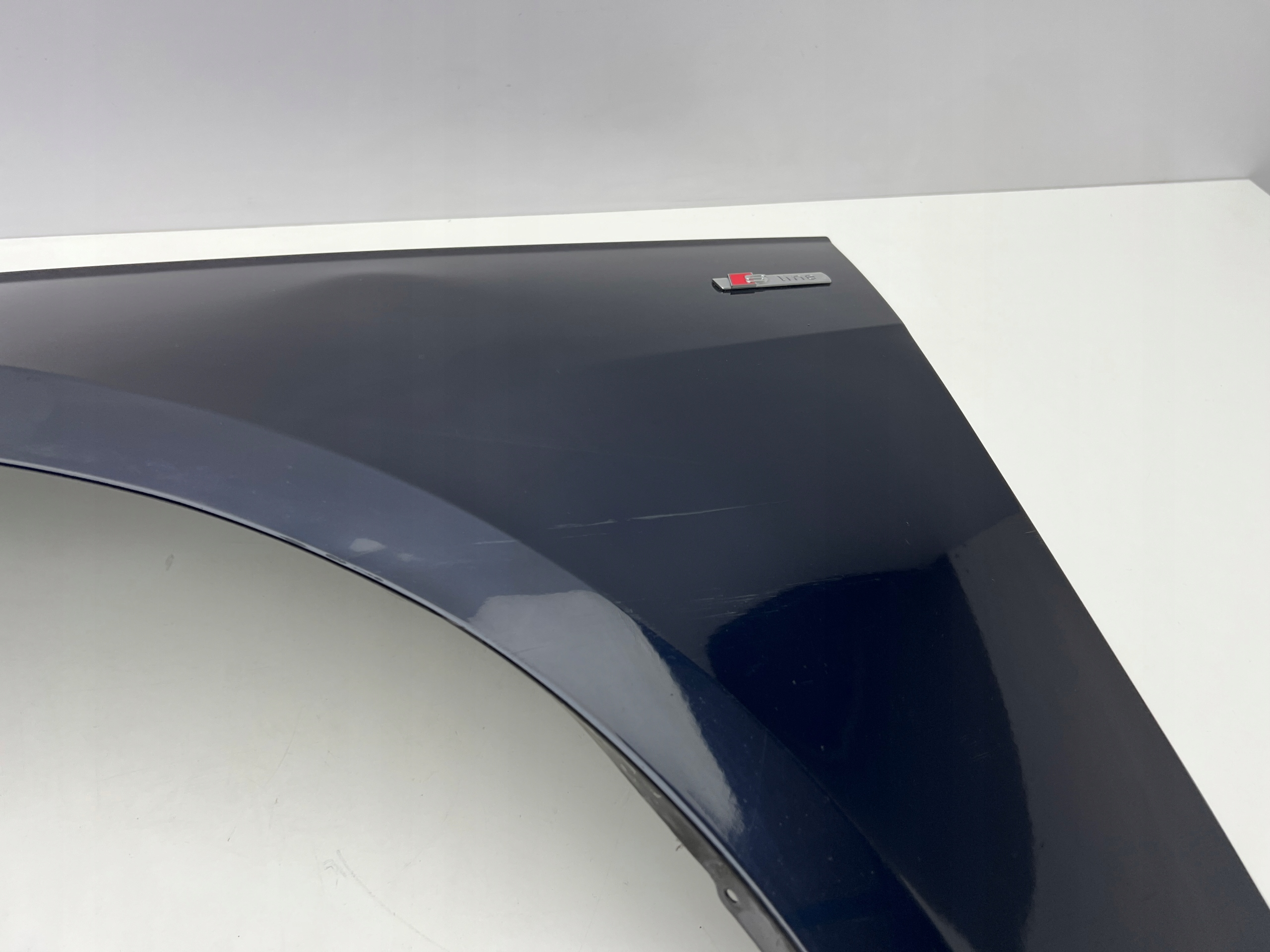 AUDI A6 C8 4K BŁOTNIK PRZEDNI LEWY PRZÓD ORYGINAŁ 18- Typ samochodu Samochody osobowe