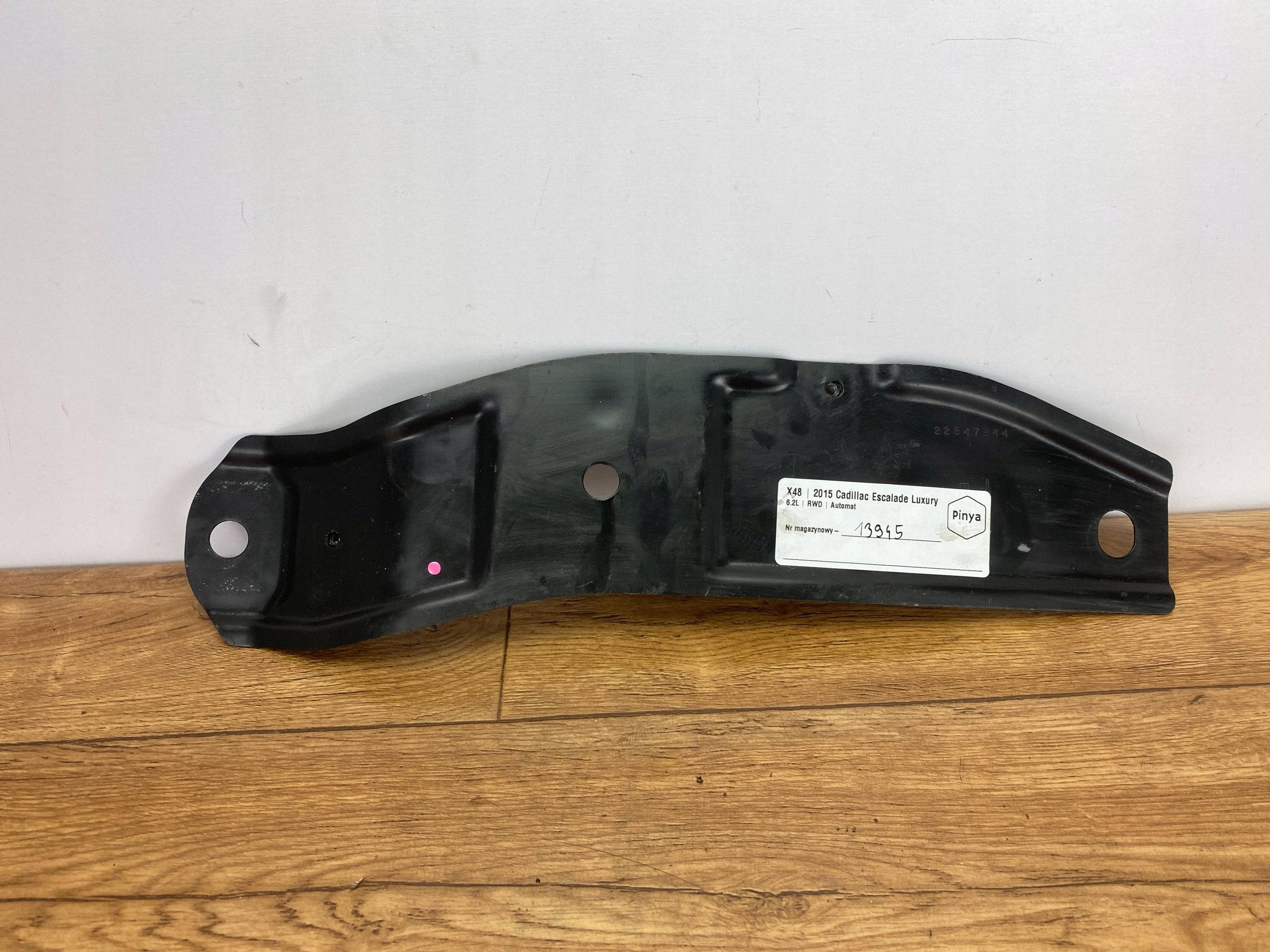 cover of control left Cadillac Escalade IV 2015+