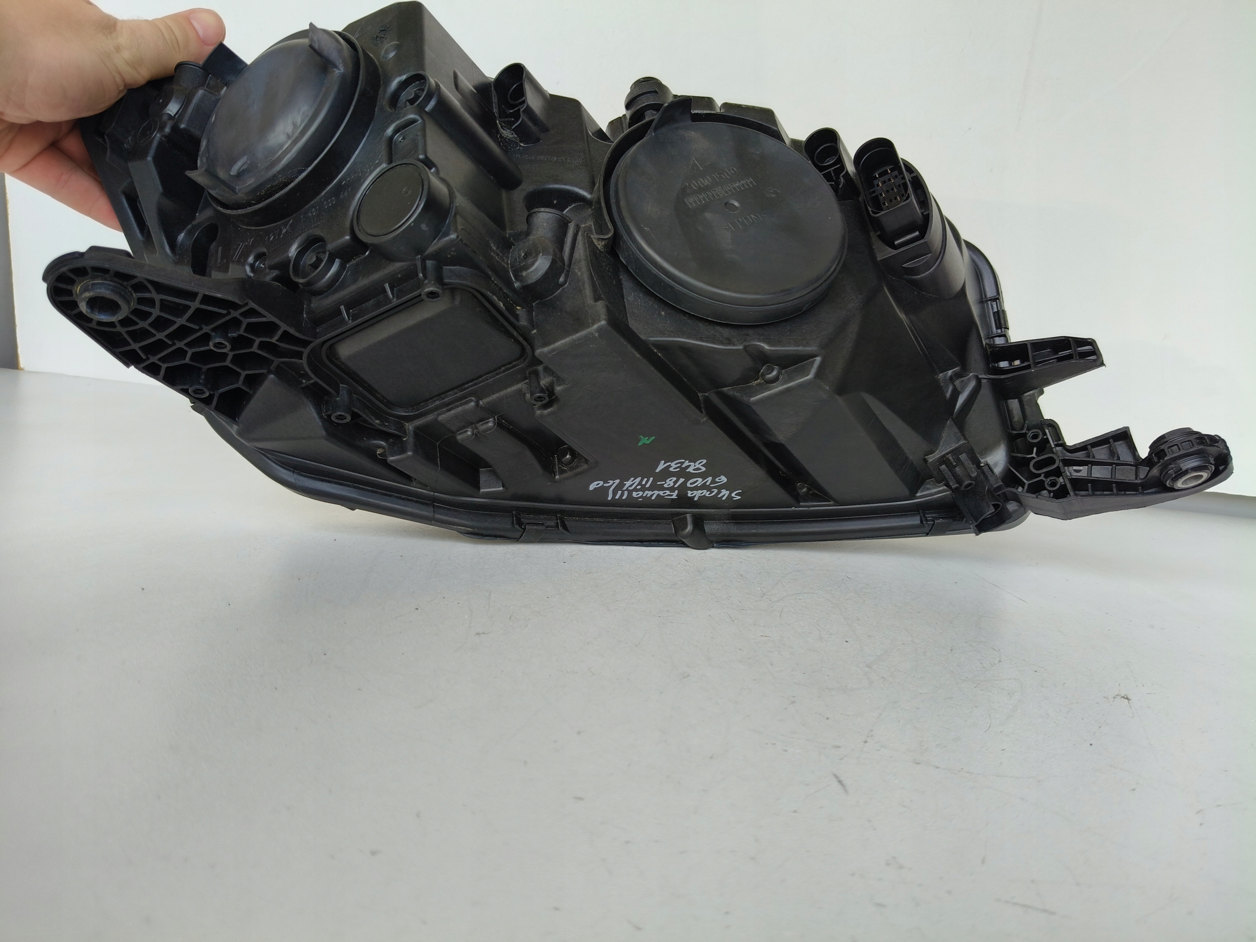 light left REFLEKTOR SKODA FABIA III 3 6V 6V0 18- LIFT LED