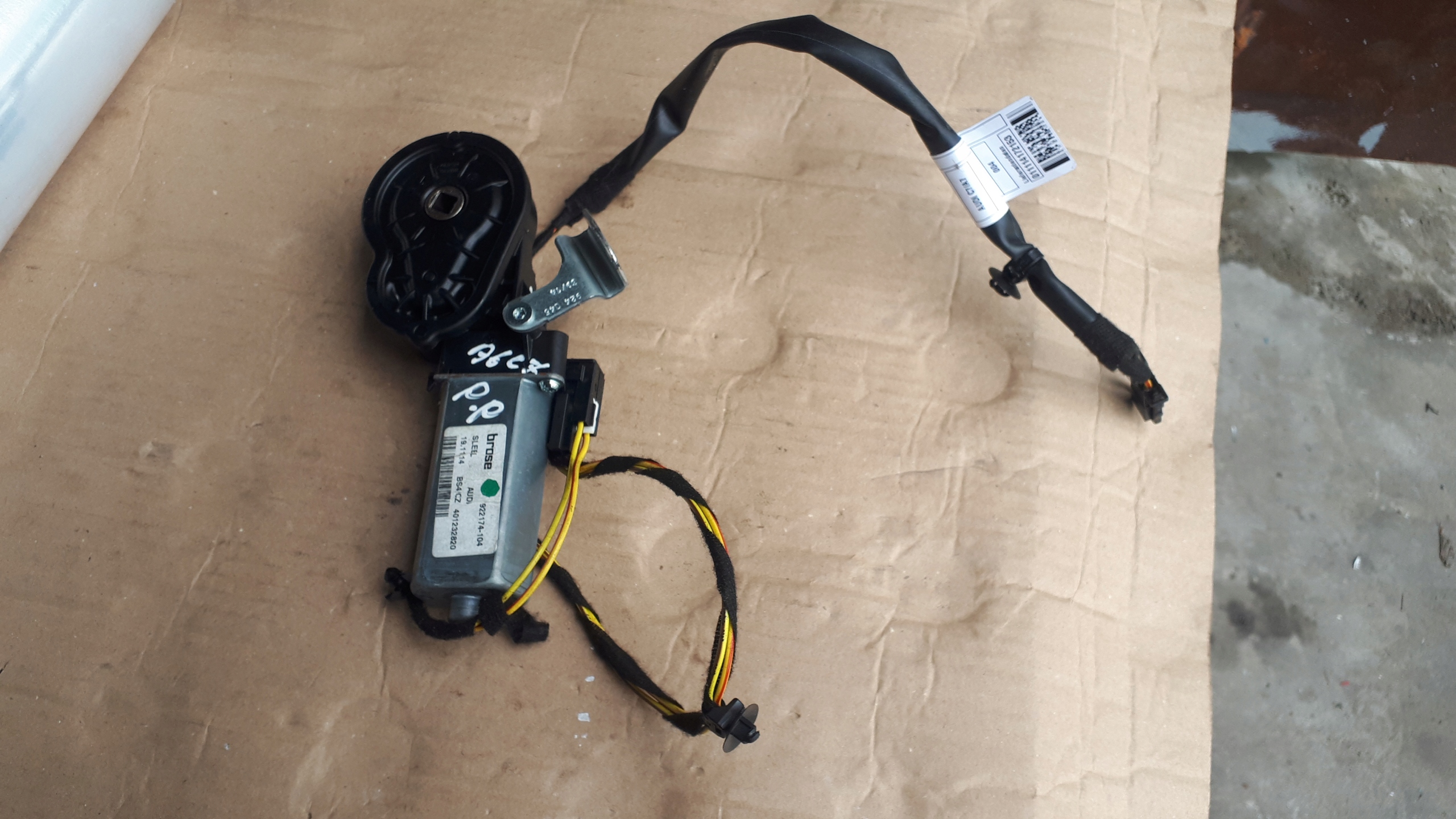 A6 C7 SILNICZEK REGULACJI FOTELA A7 922174 104 Part manufacturer Audi original OE