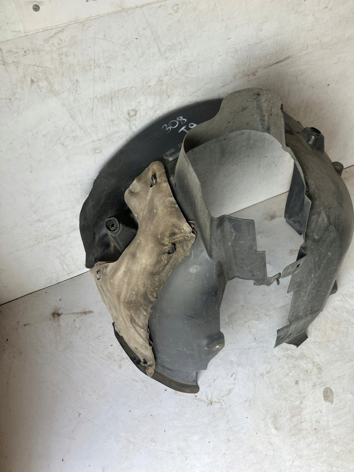 mudguard left front PEUGEOT 308 T9