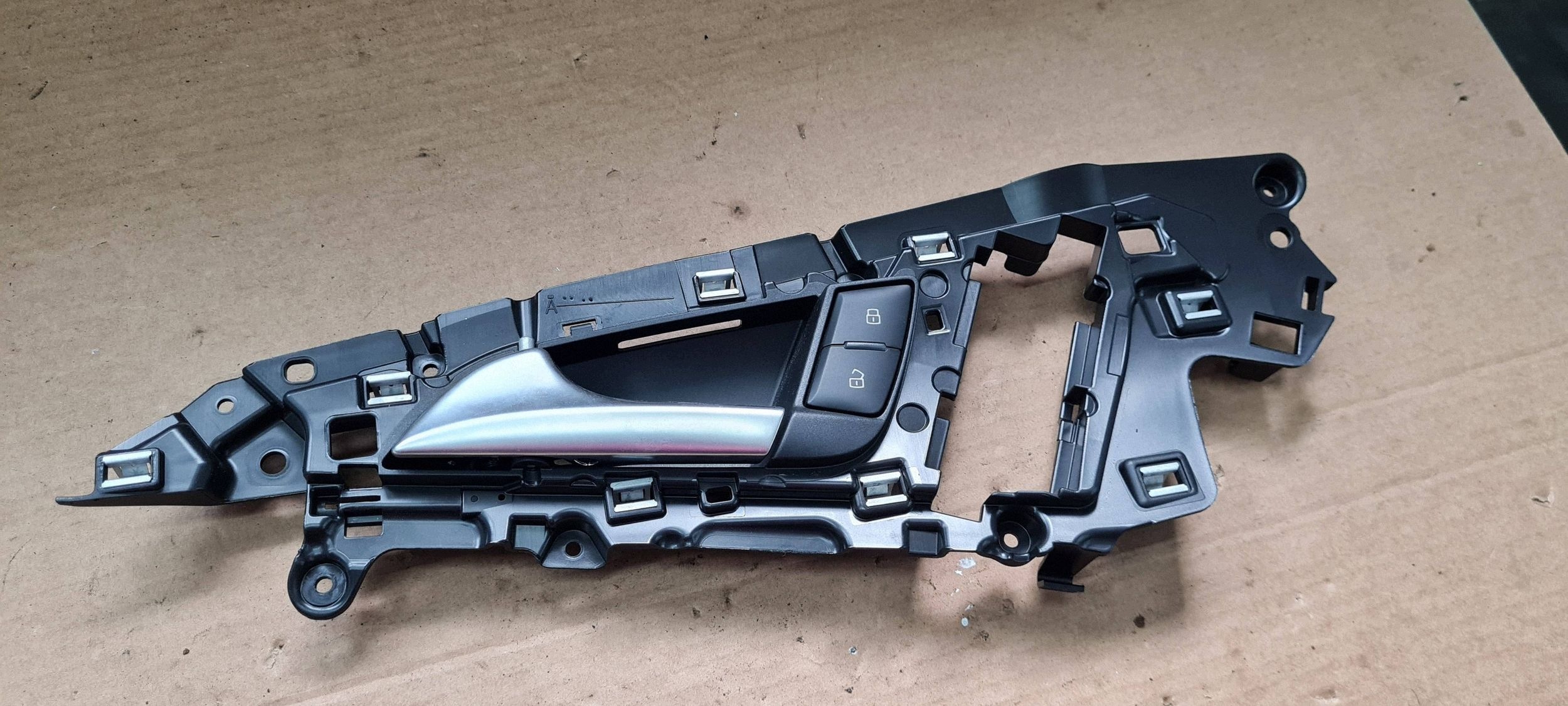 A6 C7 4G handle door left left front inner 4G0837019A