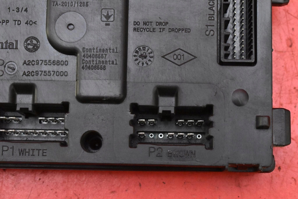 control unit module BCM 284B12759R DACIA DOKKER 1.6 MPI 83 KM 12-17
