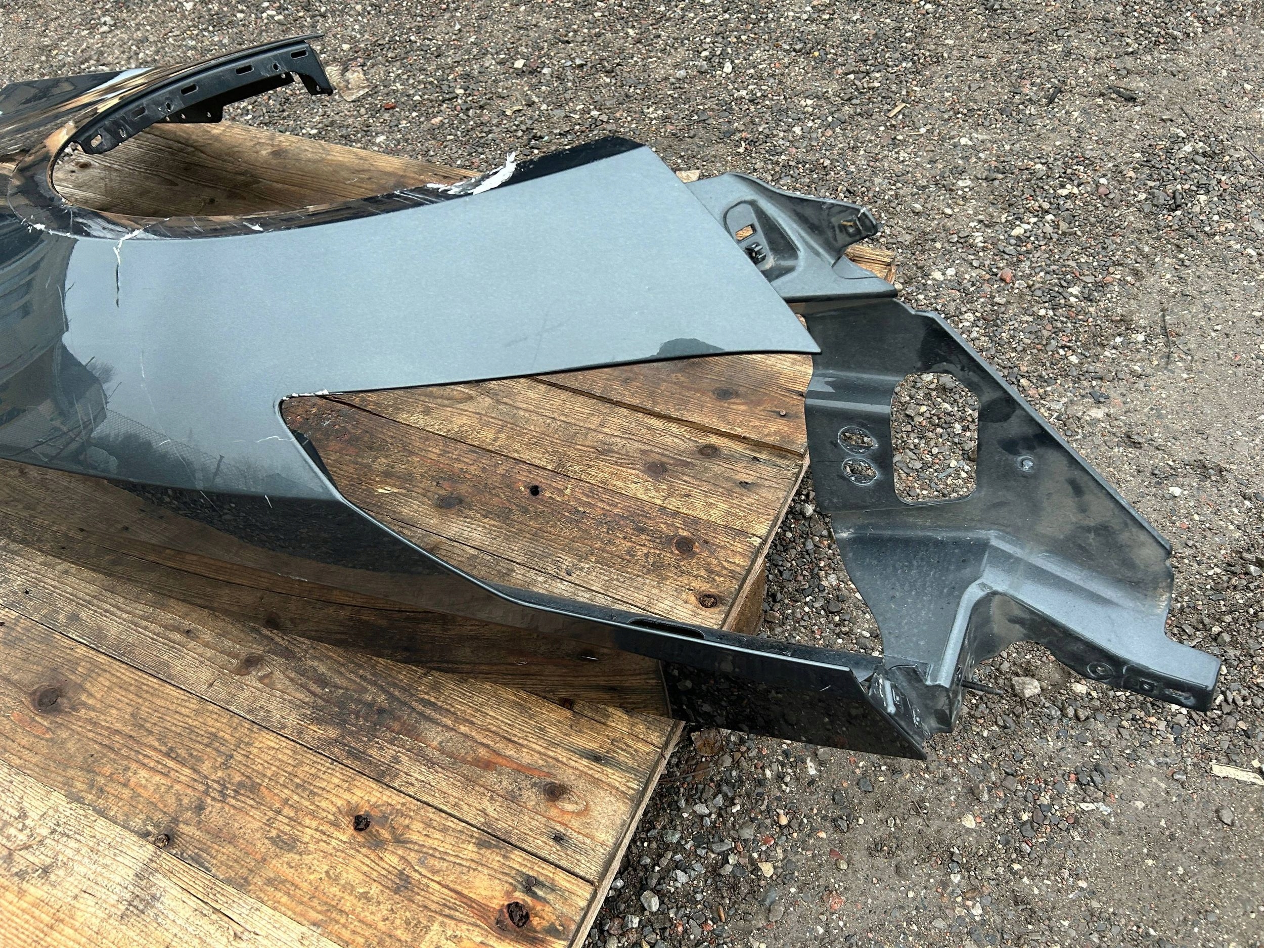fender front front left Chevrolet Corvette C7 2014
