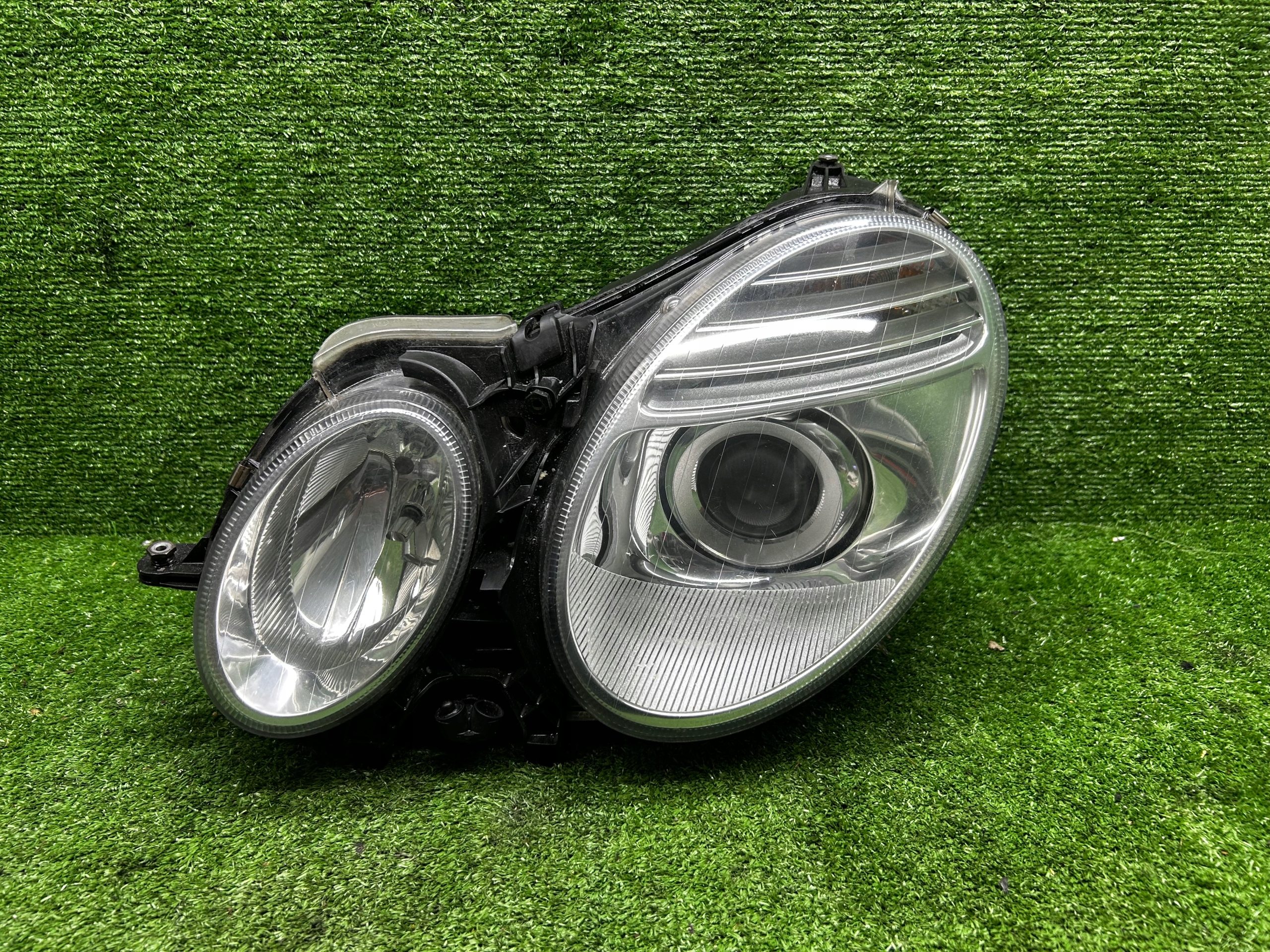 LIFT LIFTOWA Lampa Bi-XENON XENON LEWA MERCEDES E W211 EUROPA NIE SKRETNA