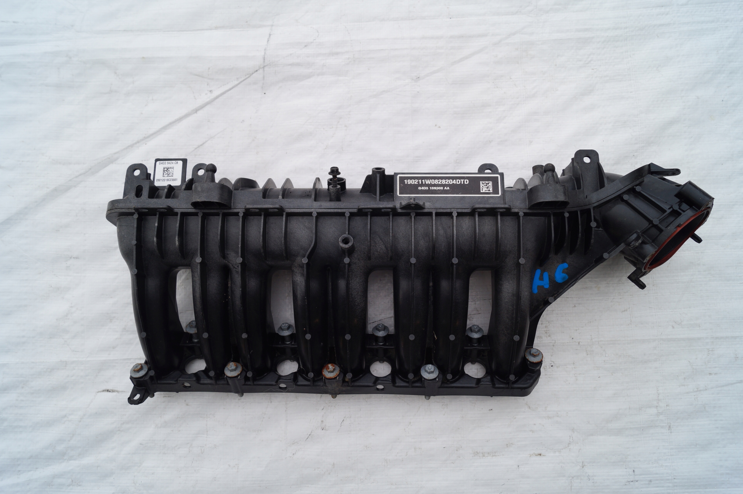intake manifold JAGUAR XE XF 2.0 D G4D3 9424 CB