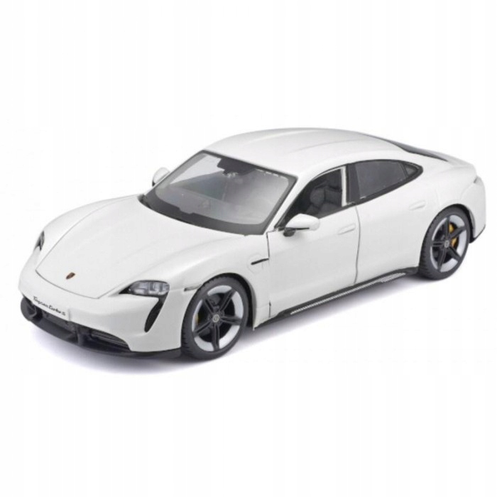 Porsche Taycan Turbo S White 1:24 Bburago