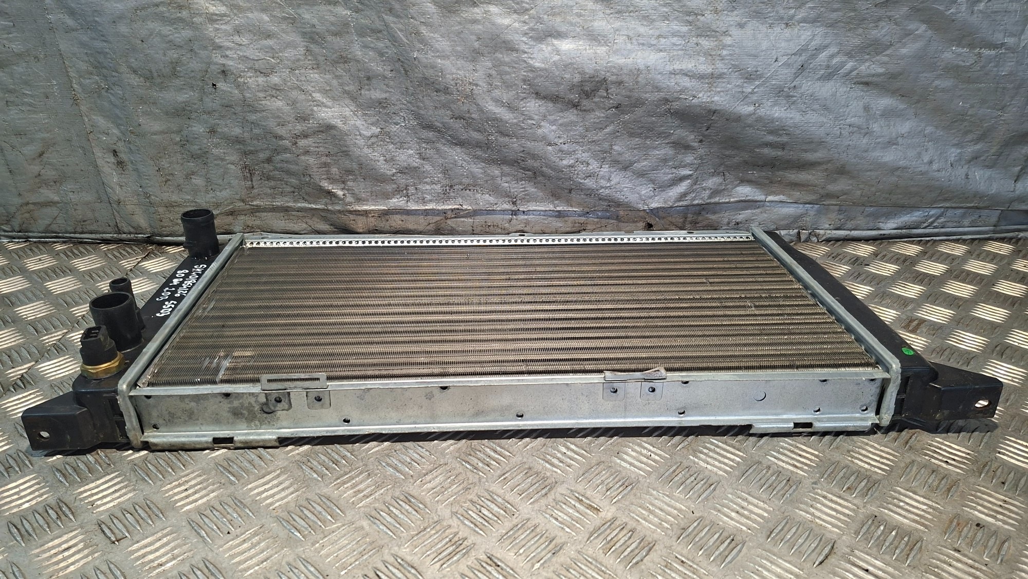 water cooler AUDI 80 B4 2.0